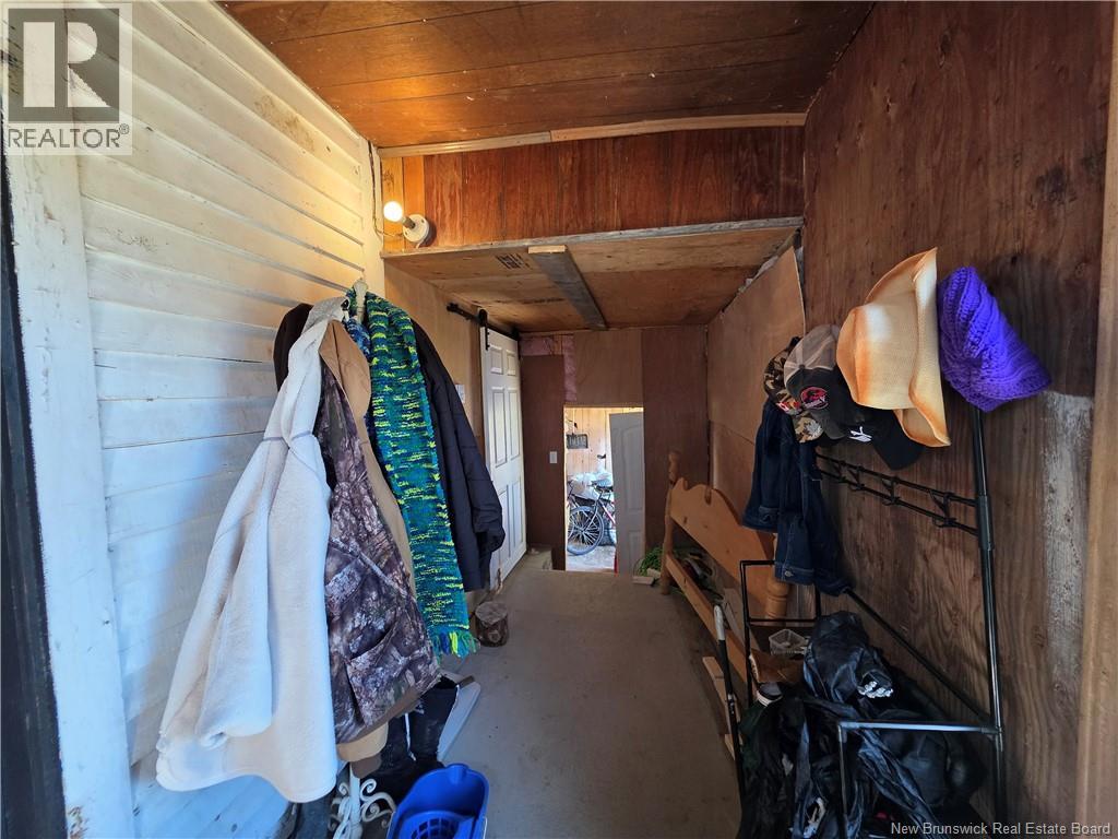 262 Bennetts Lake Road - 2