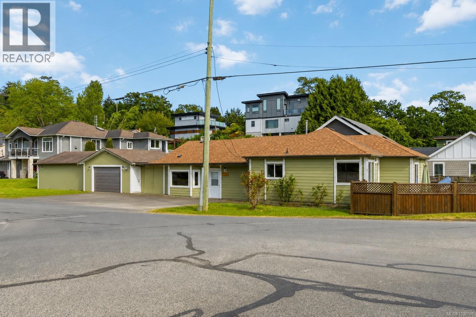 9 Camden Ave - 1