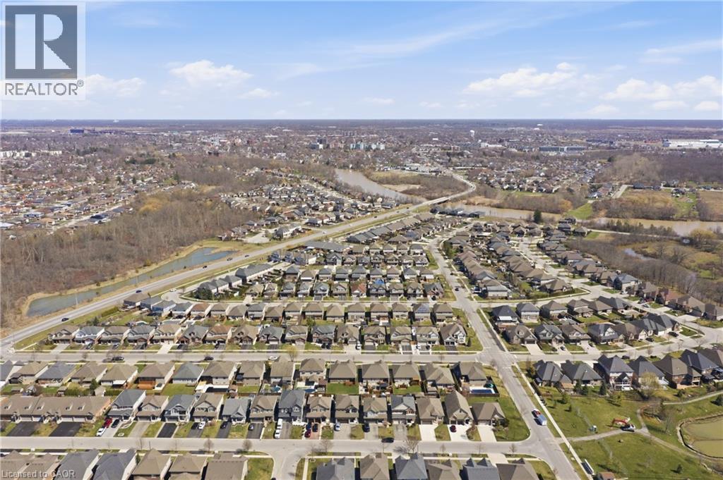 28 SILVERWOOD Avenue - 22