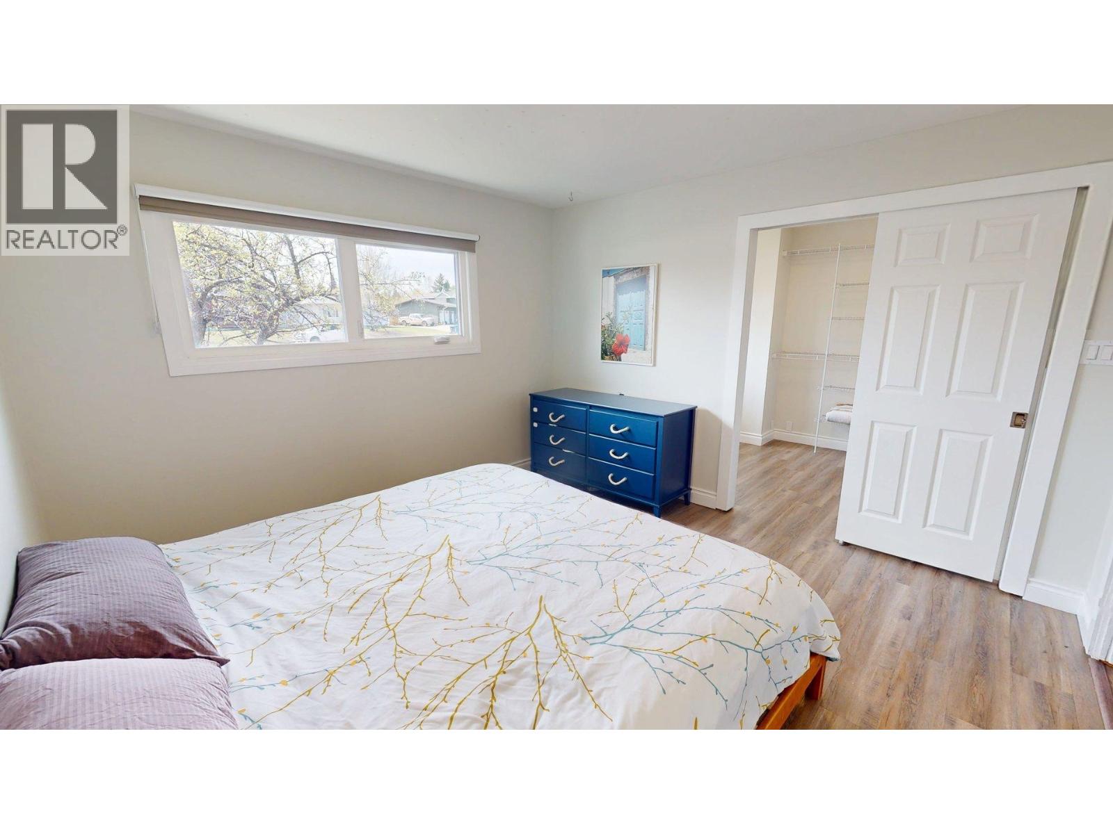 9524 111 AVENUE - 10
