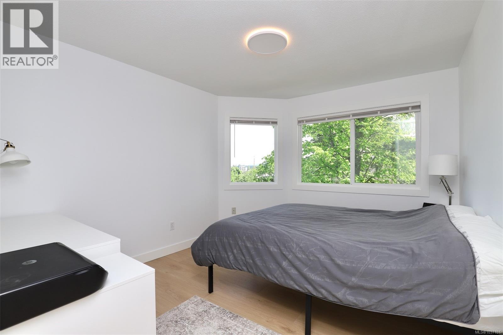 #206 330 Dogwood St - 11