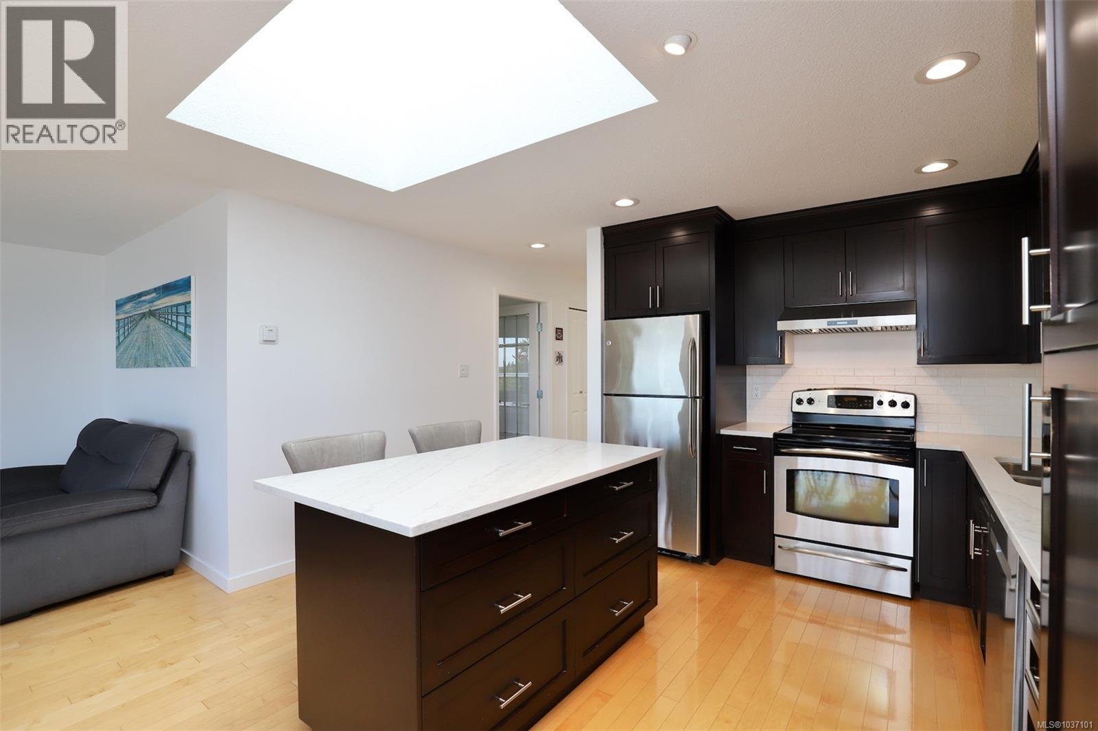 #206 330 Dogwood St - 16