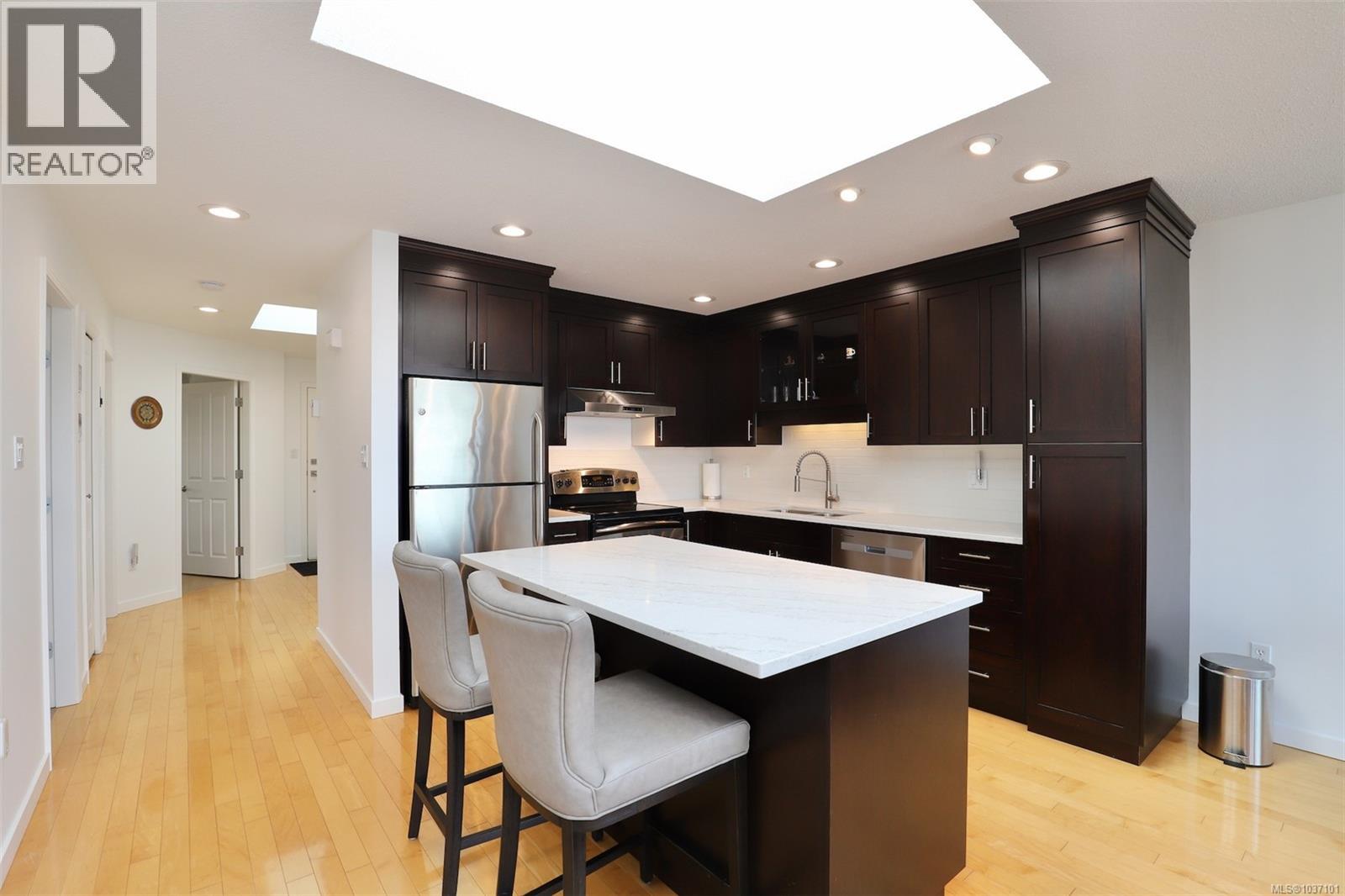 #206 330 Dogwood St - 15