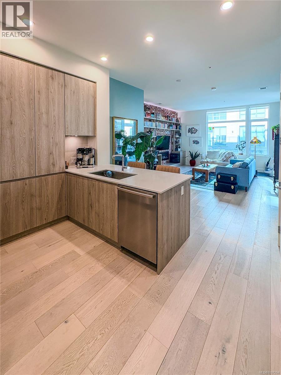#301 501 Park Pl - 5