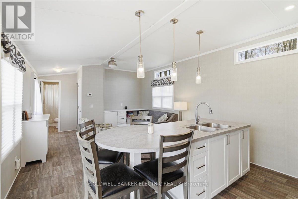1235 VILLIERS LINE 28 ST ANDREWS LANE - 14