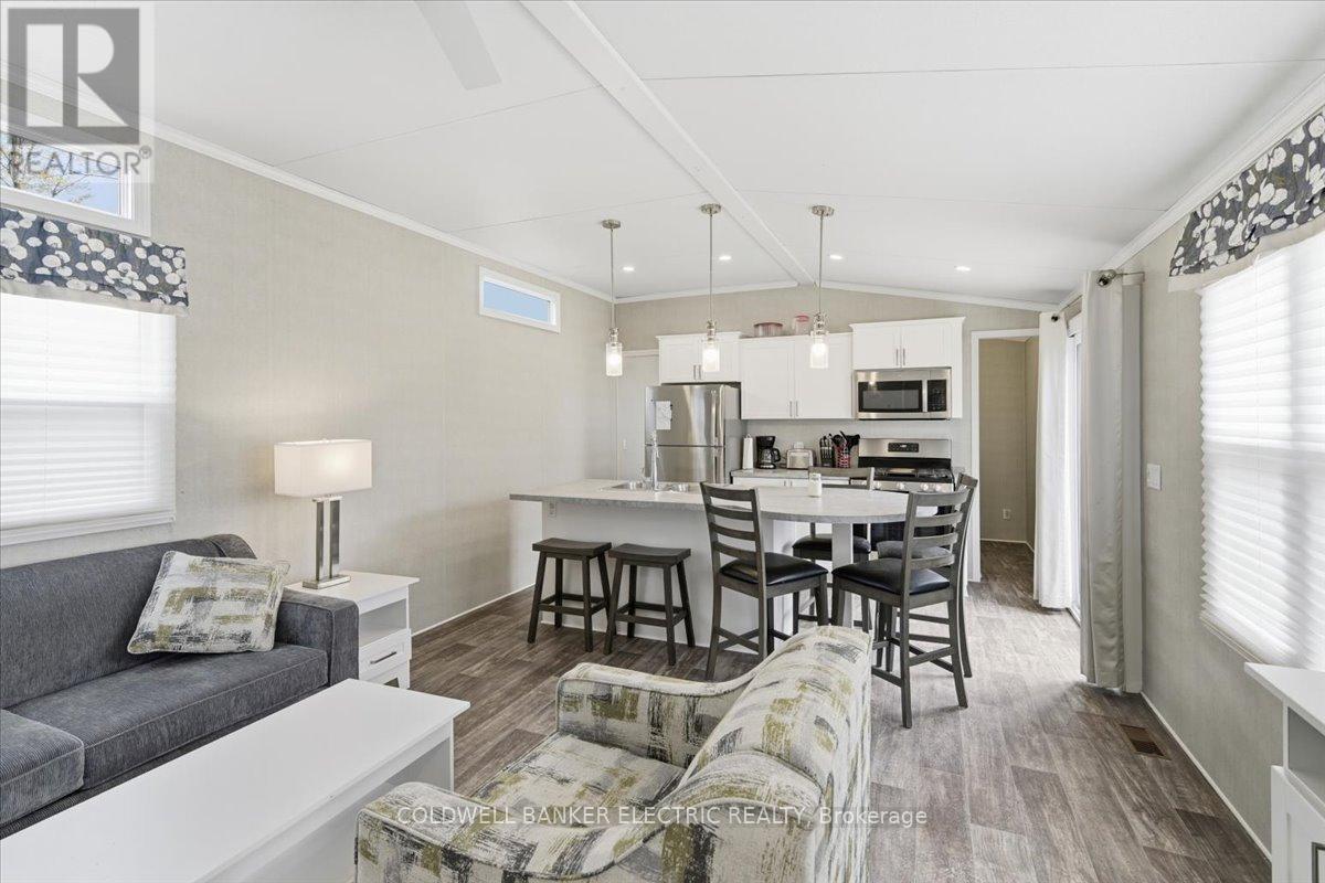1235 VILLIERS LINE 28 ST ANDREWS LANE - 16