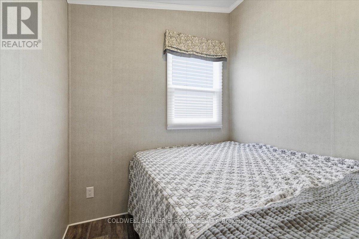 1235 VILLIERS LINE 28 ST ANDREWS LANE - 18
