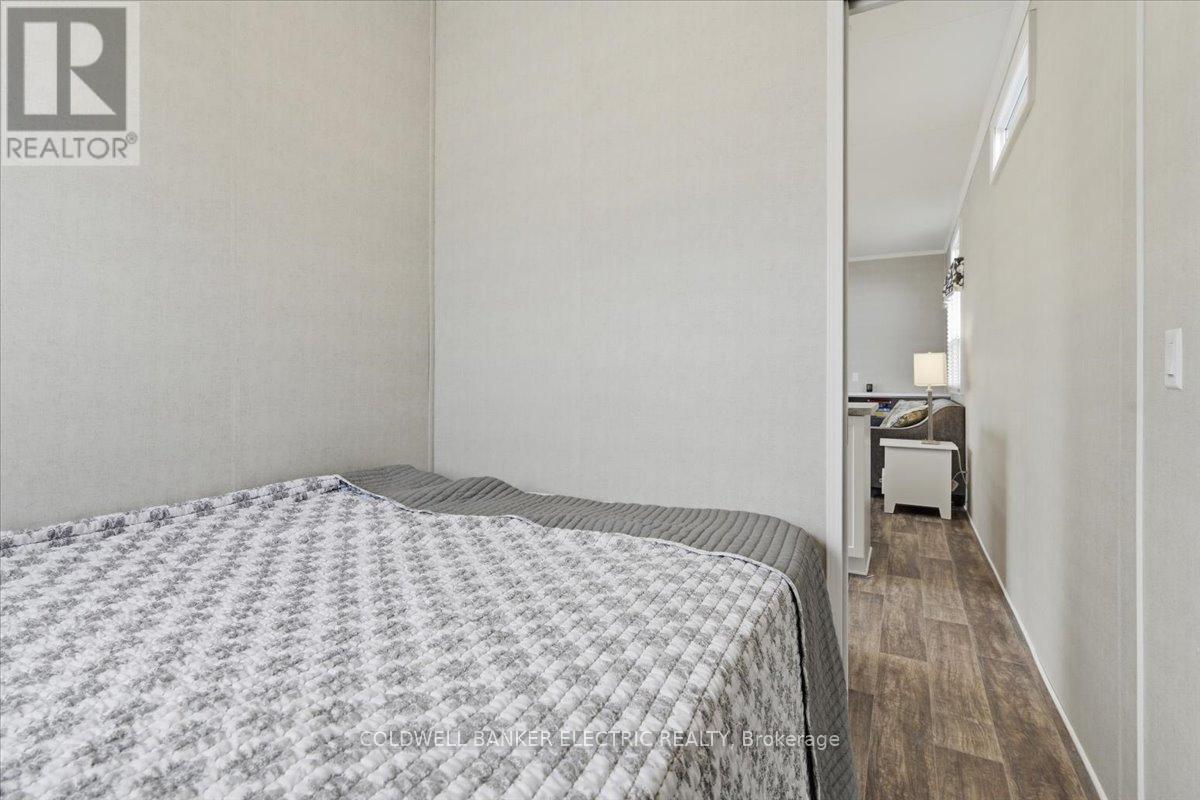 1235 VILLIERS LINE 28 ST ANDREWS LANE - 19