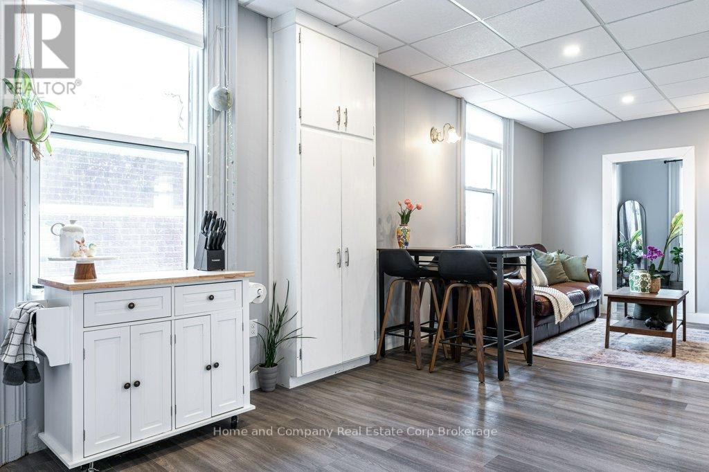 74 QUEBEC STREET - 8