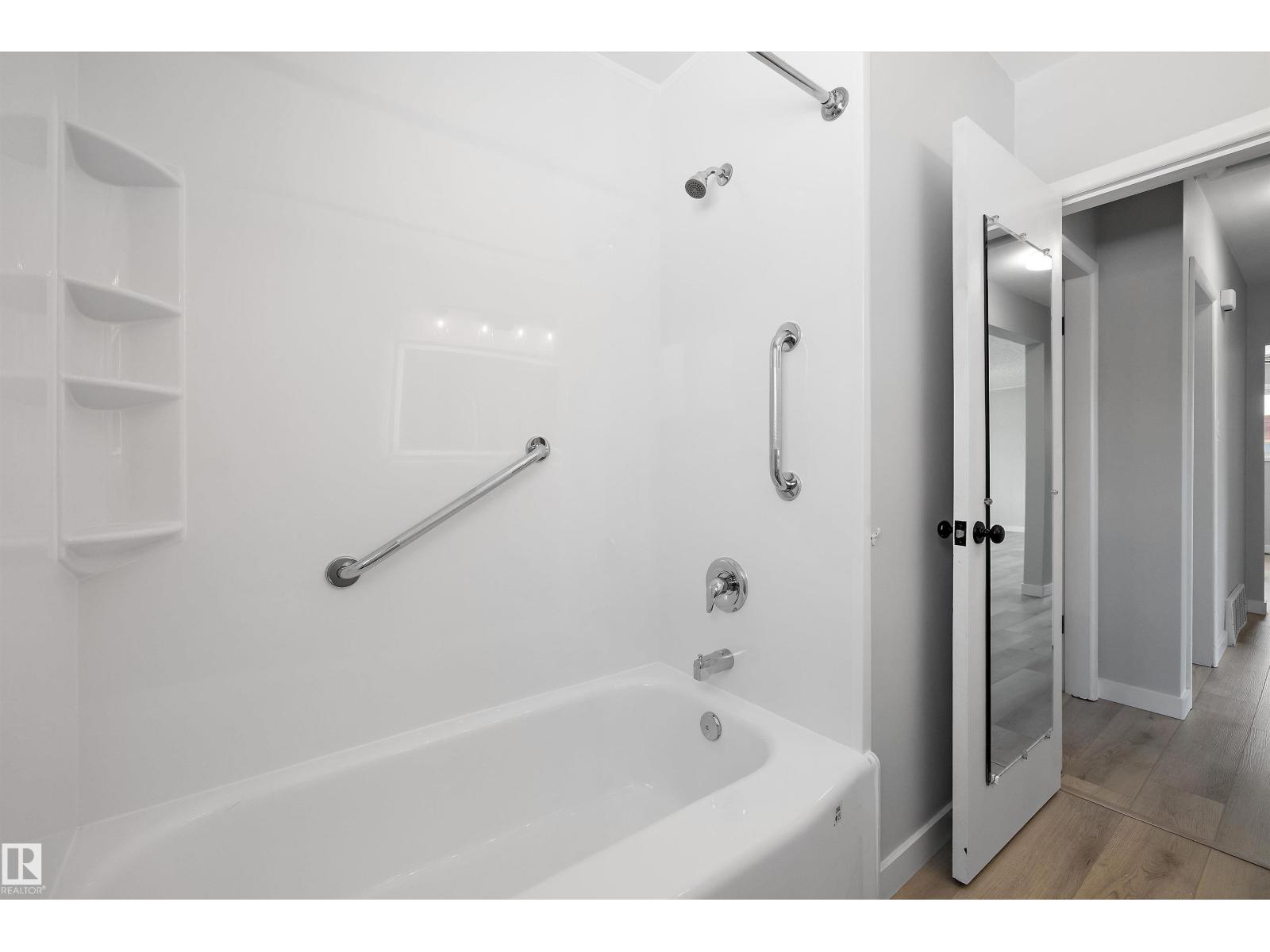 12715 / 12717 93 ST NW - 21