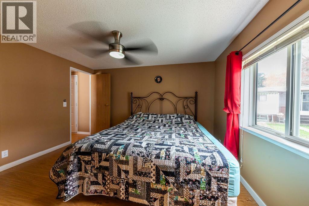 #6 2400 Oakdale Way - 23