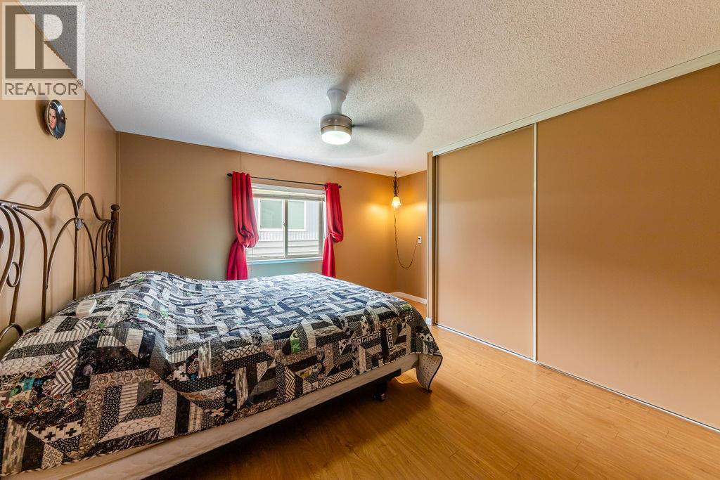 #6 2400 Oakdale Way - 25
