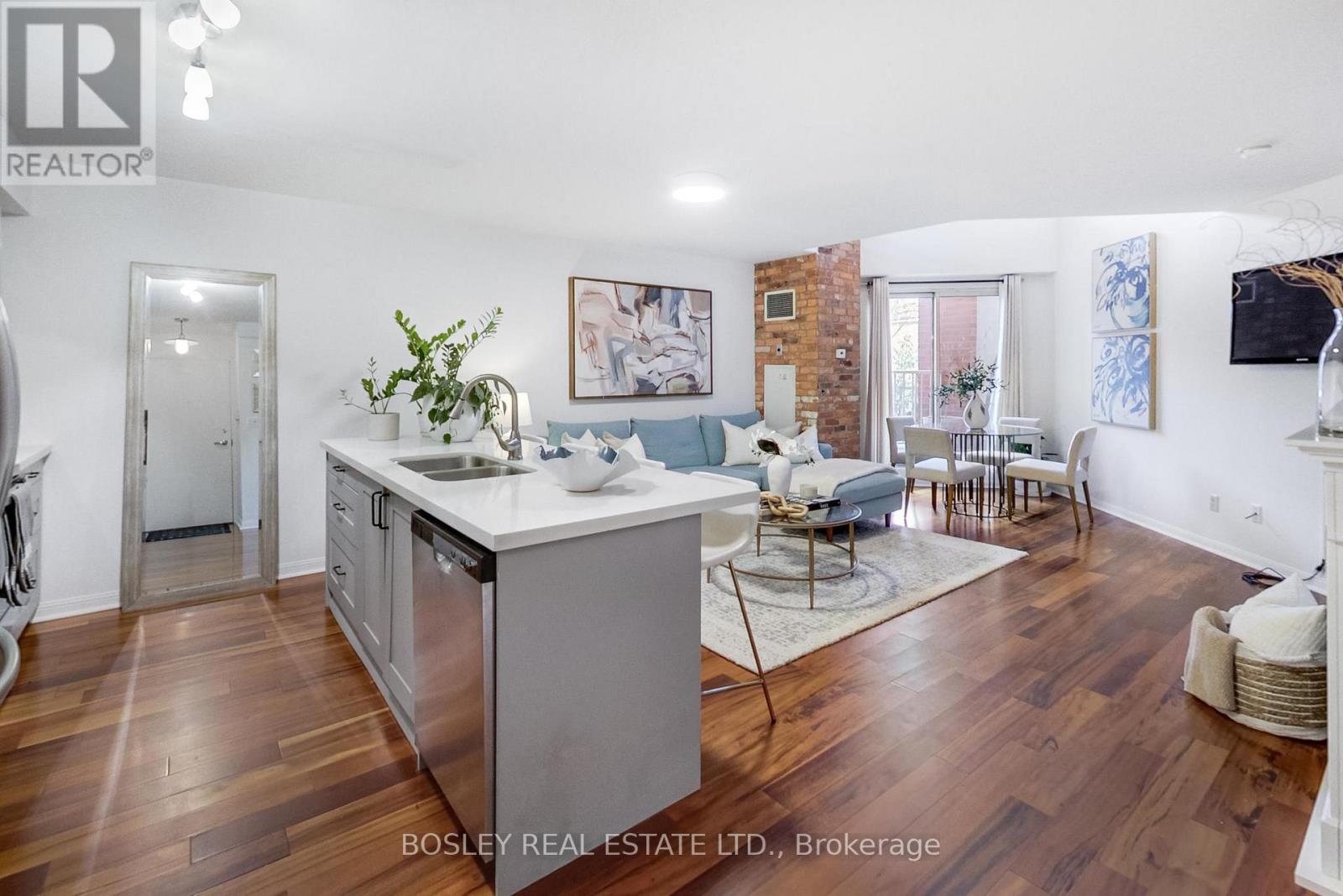 #215 119 MERTON STREET - 5