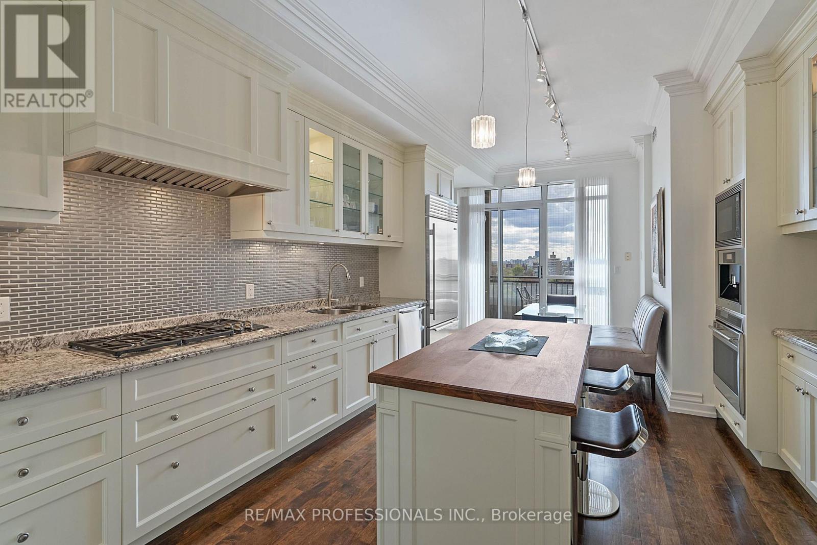 #SUBPH3 99 AVENUE ROAD - 24