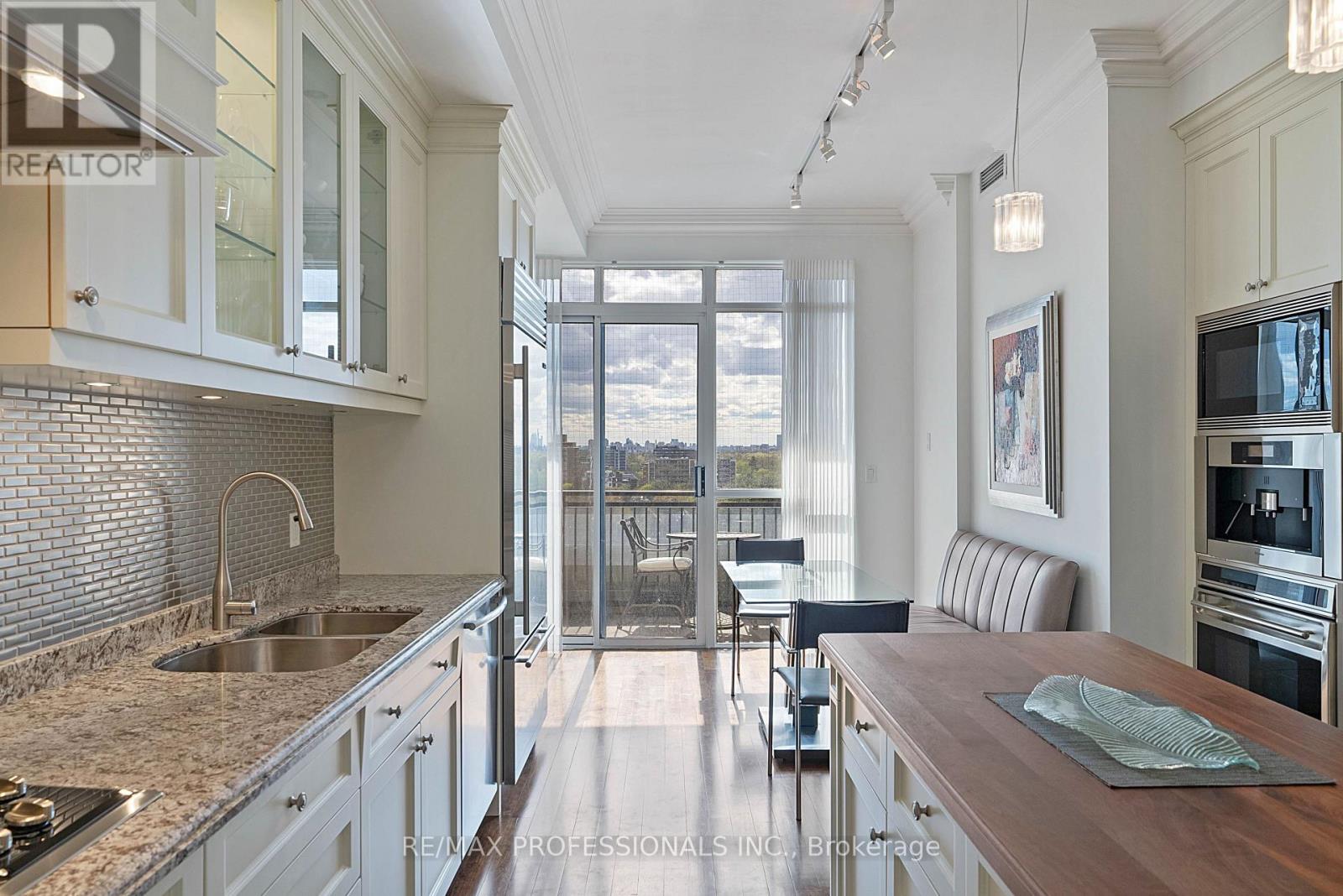 #SUBPH3 99 AVENUE ROAD - 25