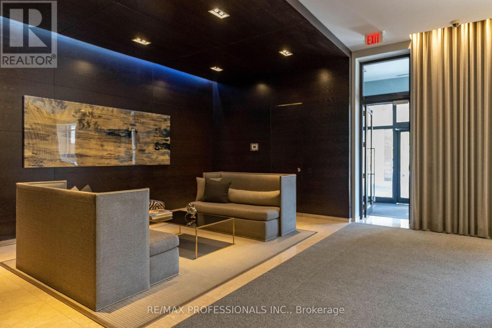 #SUBPH3 99 AVENUE ROAD - 3
