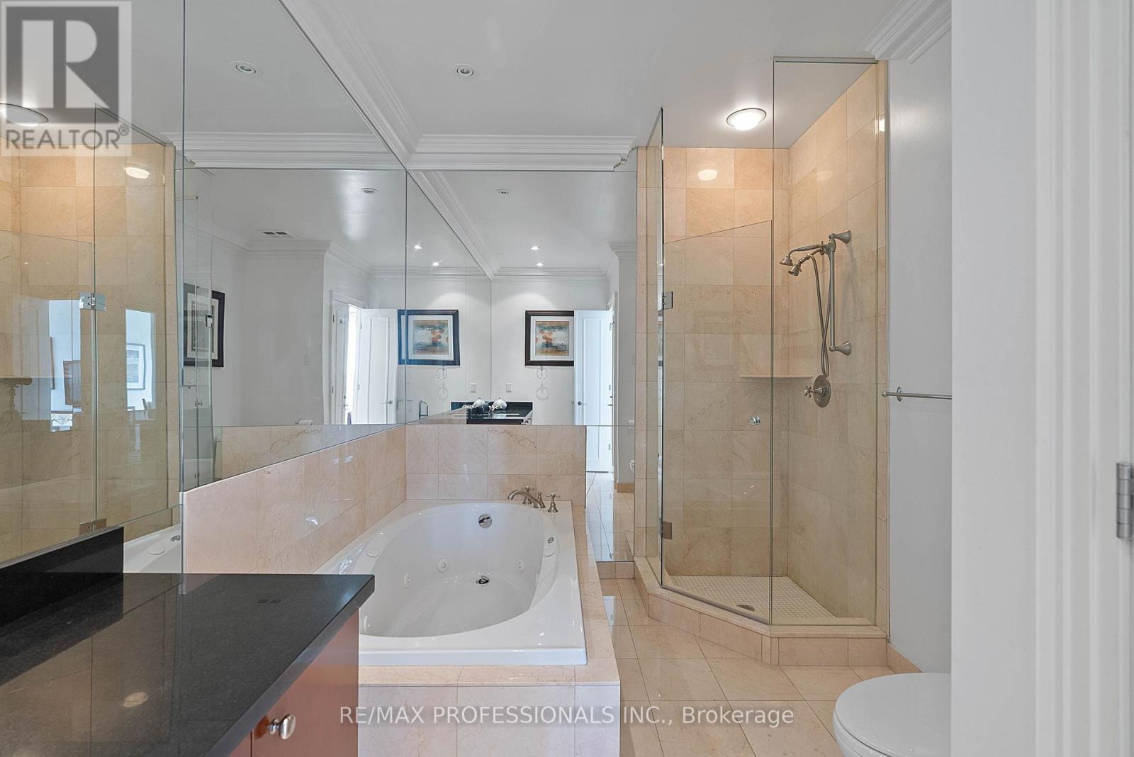 #SUBPH3 99 AVENUE ROAD - 38