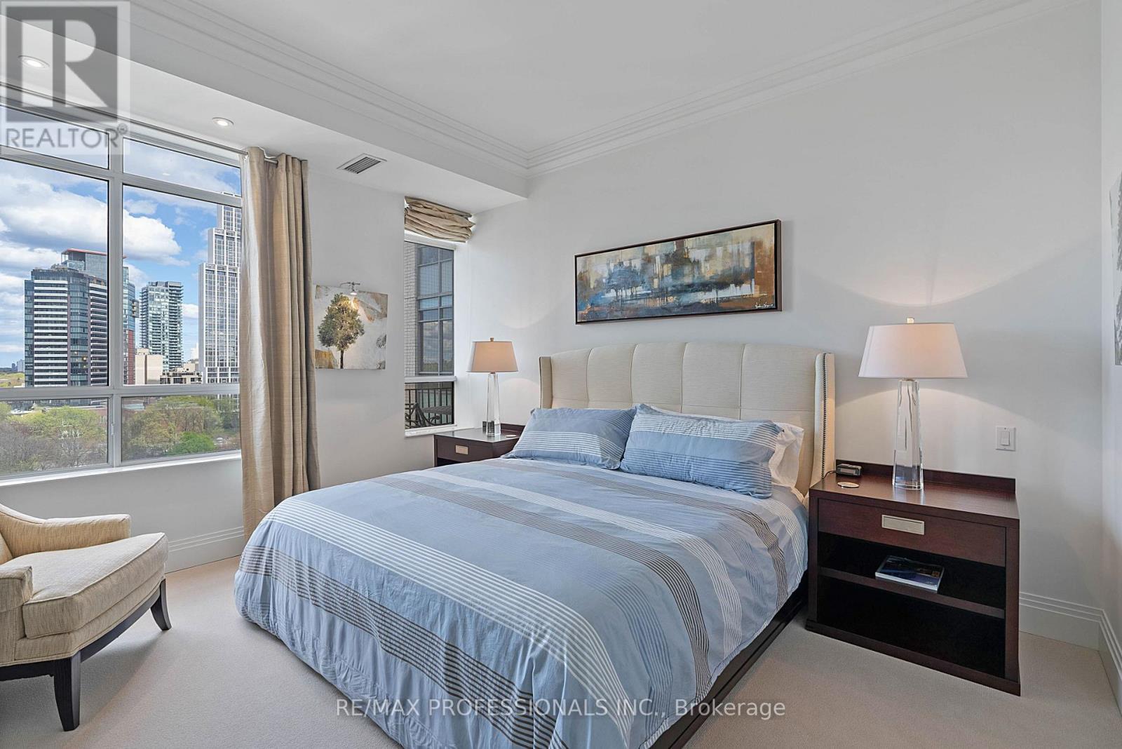 #SUBPH3 99 AVENUE ROAD - 40