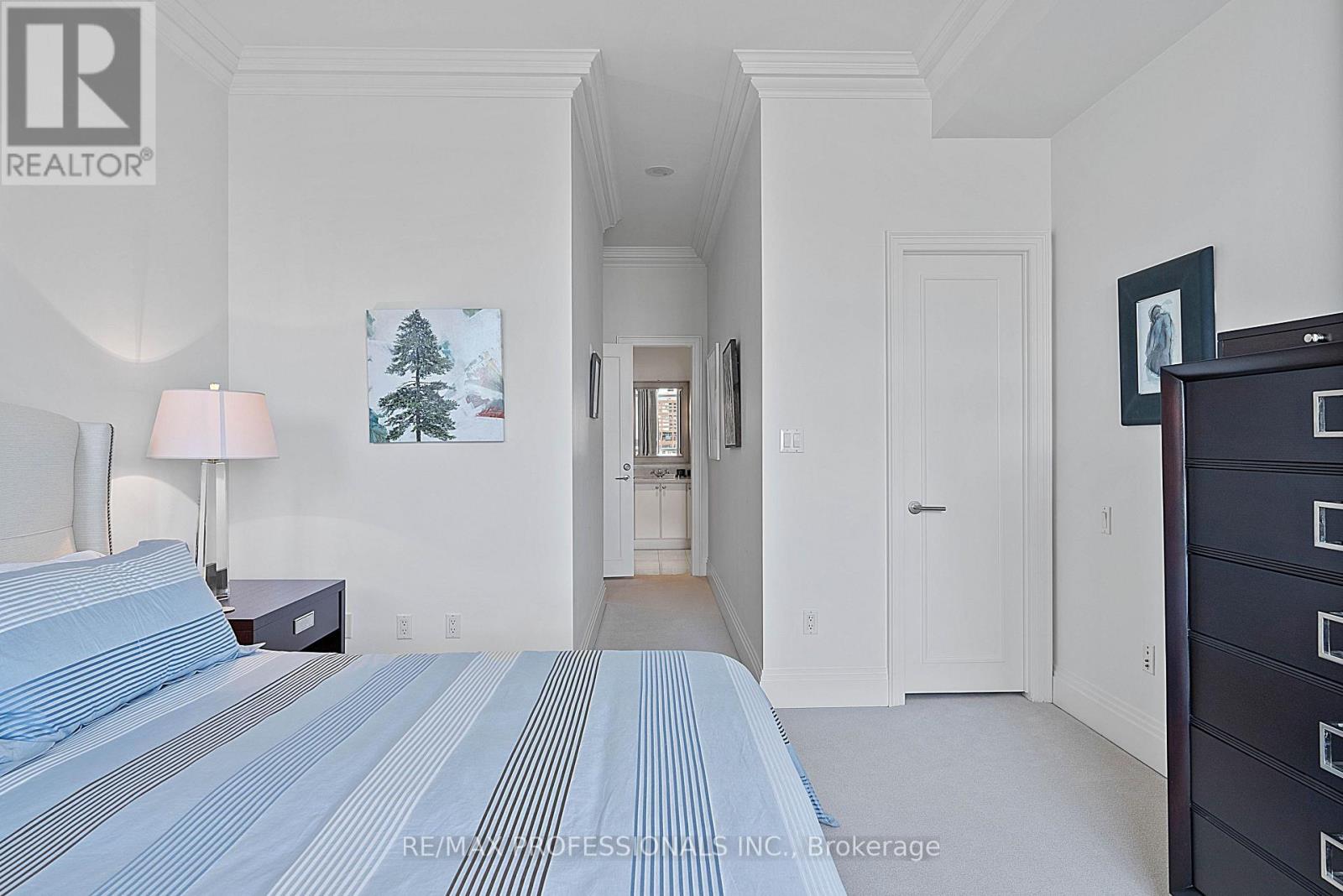 #SUBPH3 99 AVENUE ROAD - 41
