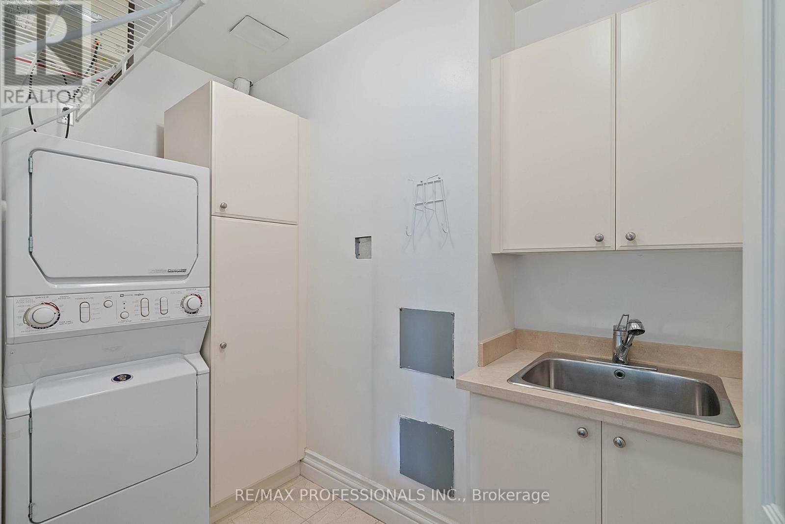 #SUBPH3 99 AVENUE ROAD - 45