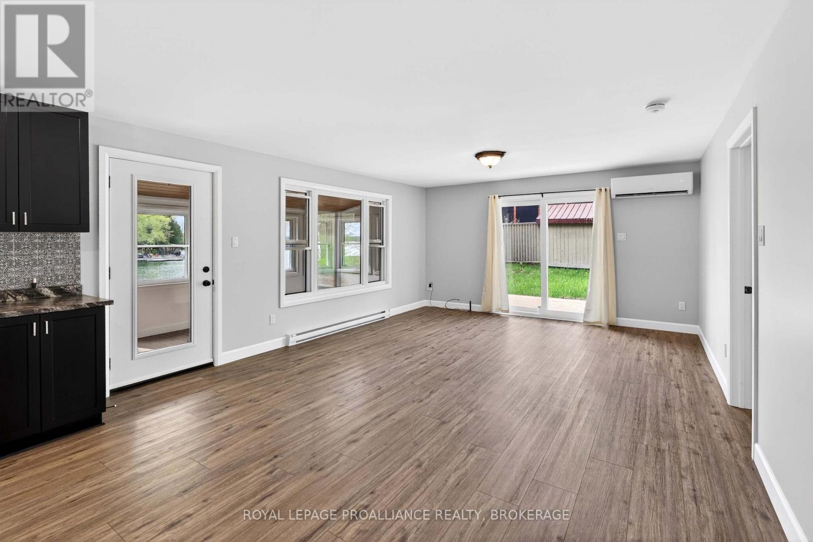 5 BLUNDONS LANE - Image 20