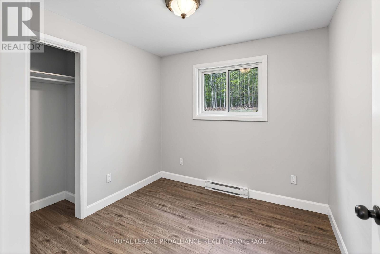 5 BLUNDONS LANE - Image 27