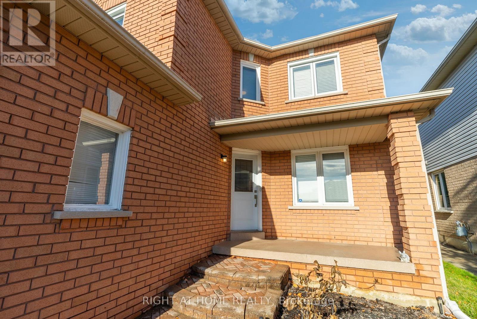 1040 BEAVER VALLEY CRESCENT - 3