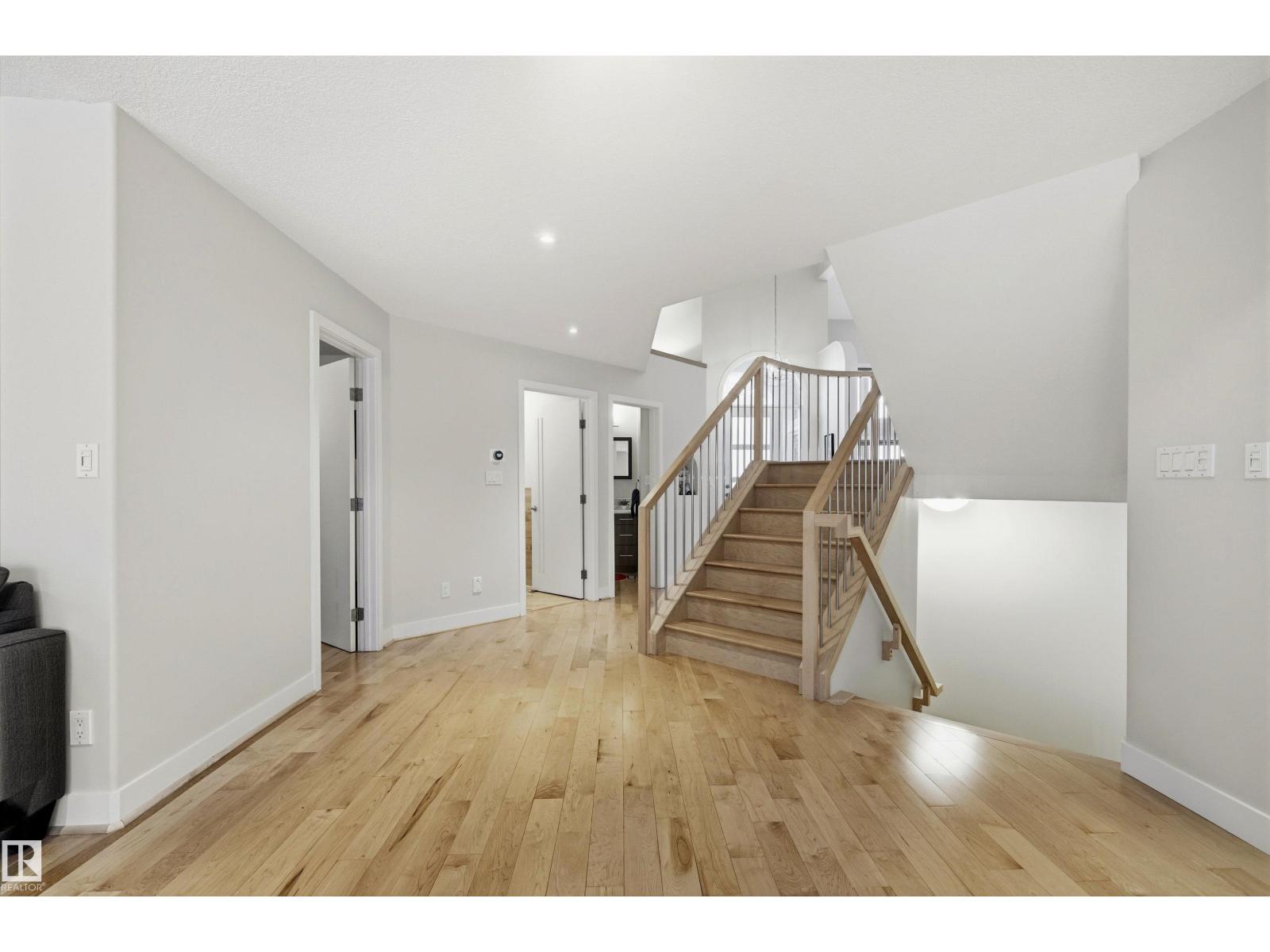 9324 95 ST NW - 17