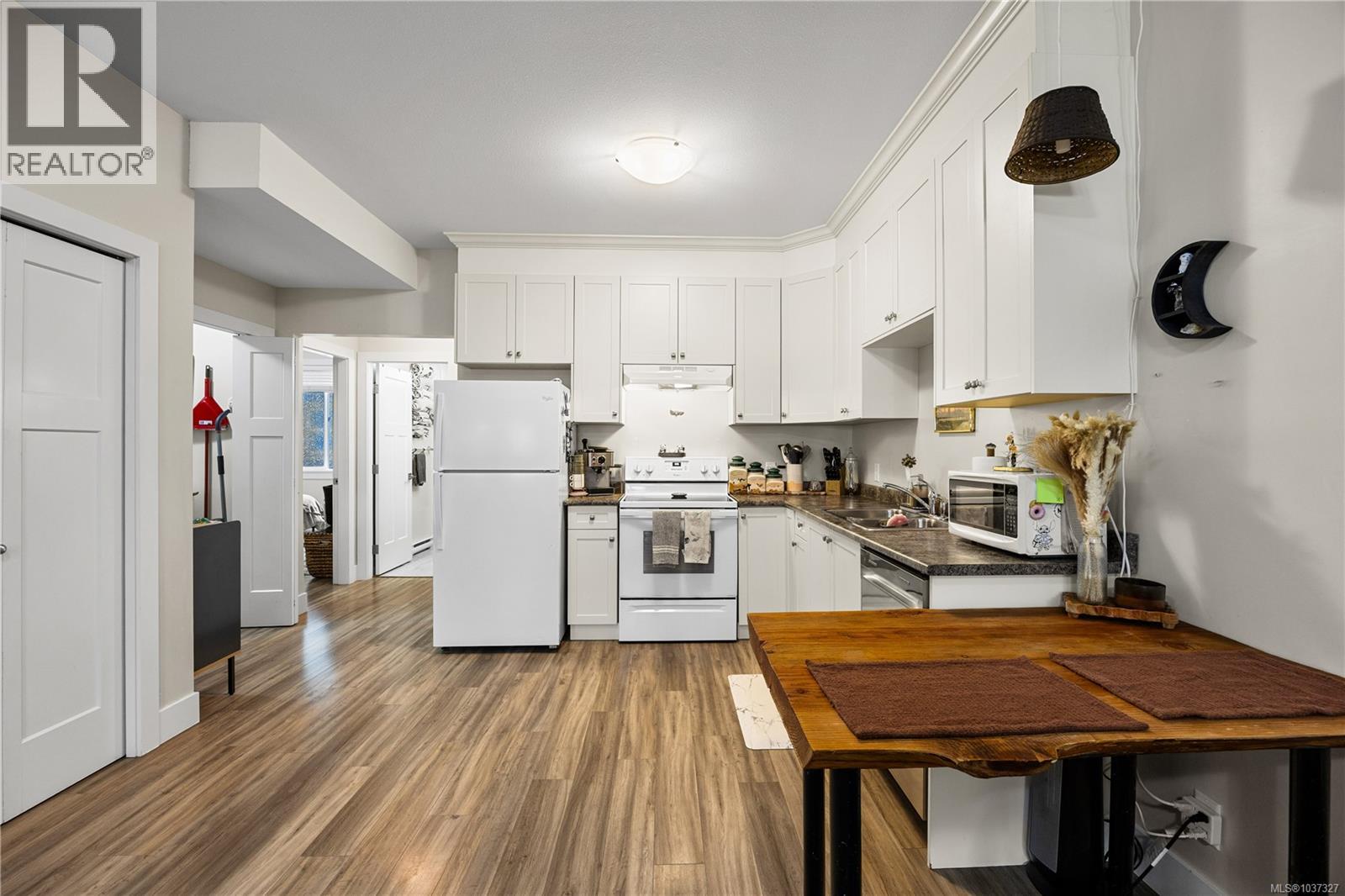 5811 Linyard Rd - 36