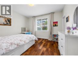 Primary Bedroom - 5811 Linyard Rd, Nanaimo, BC V9T0G6 Photo 14