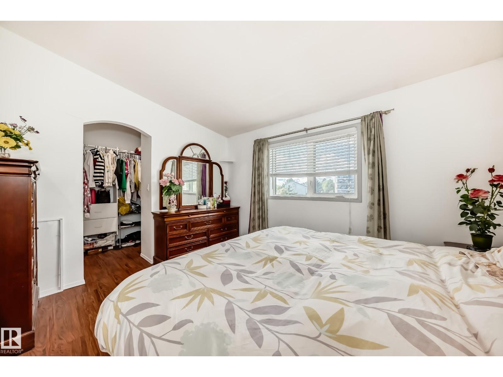 #28 9520 174 ST NW - 26