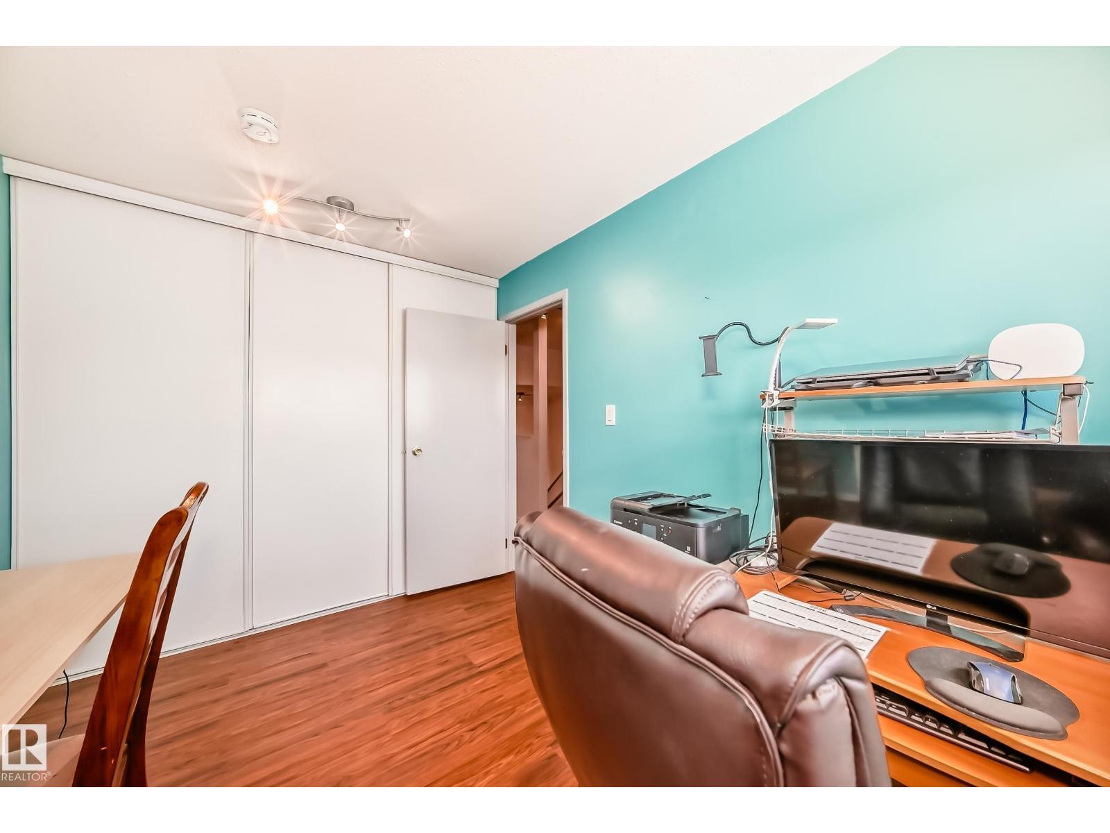 #28 9520 174 ST NW - 32