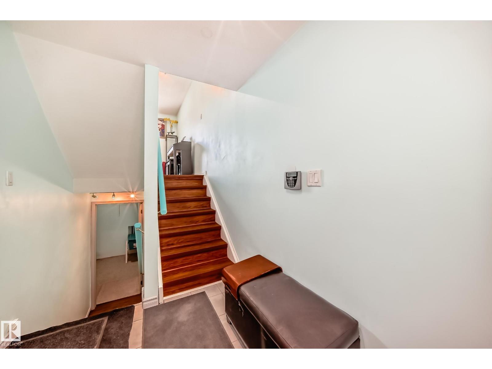 #28 9520 174 ST NW - 39