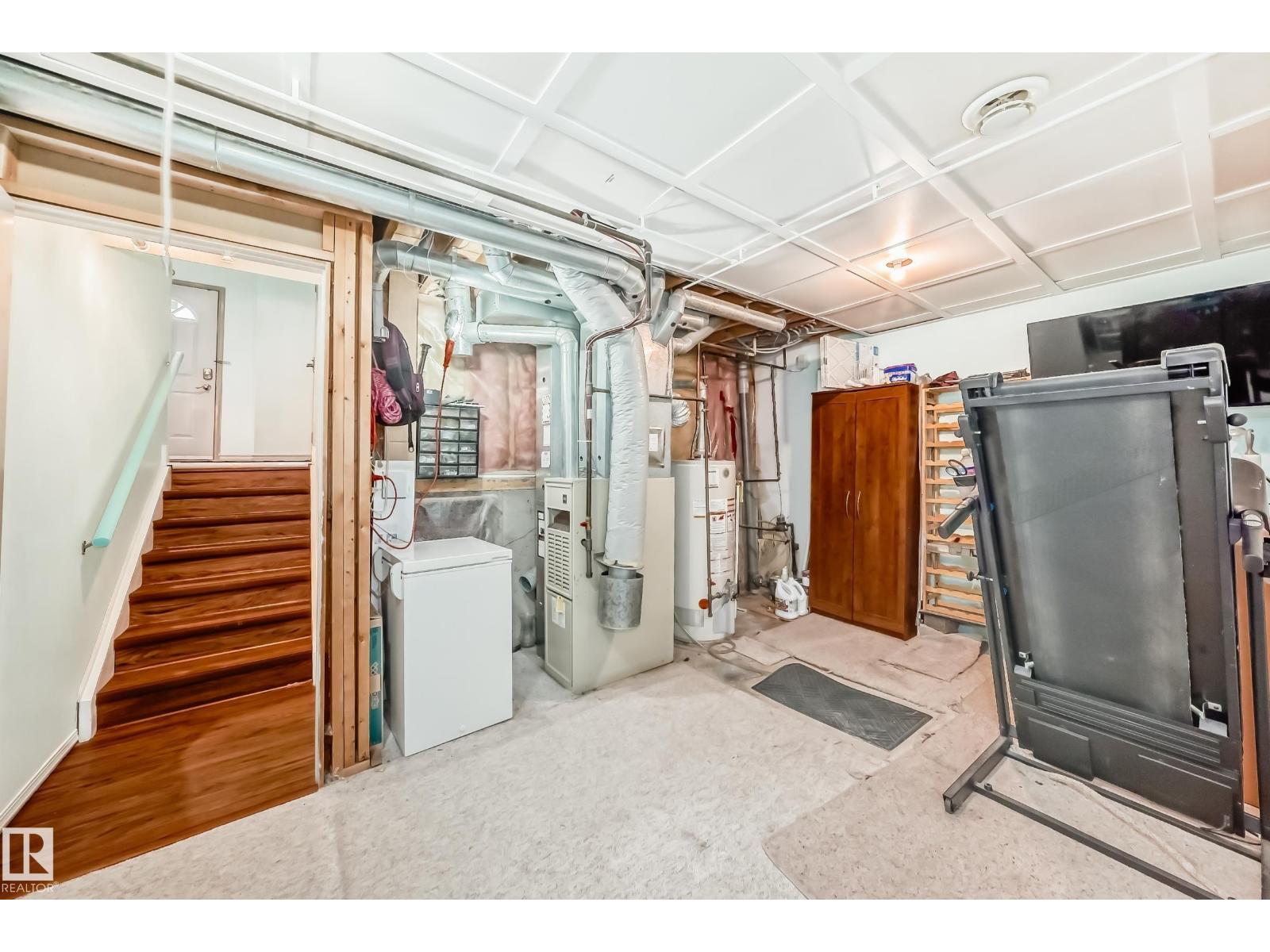 #28 9520 174 ST NW - 40