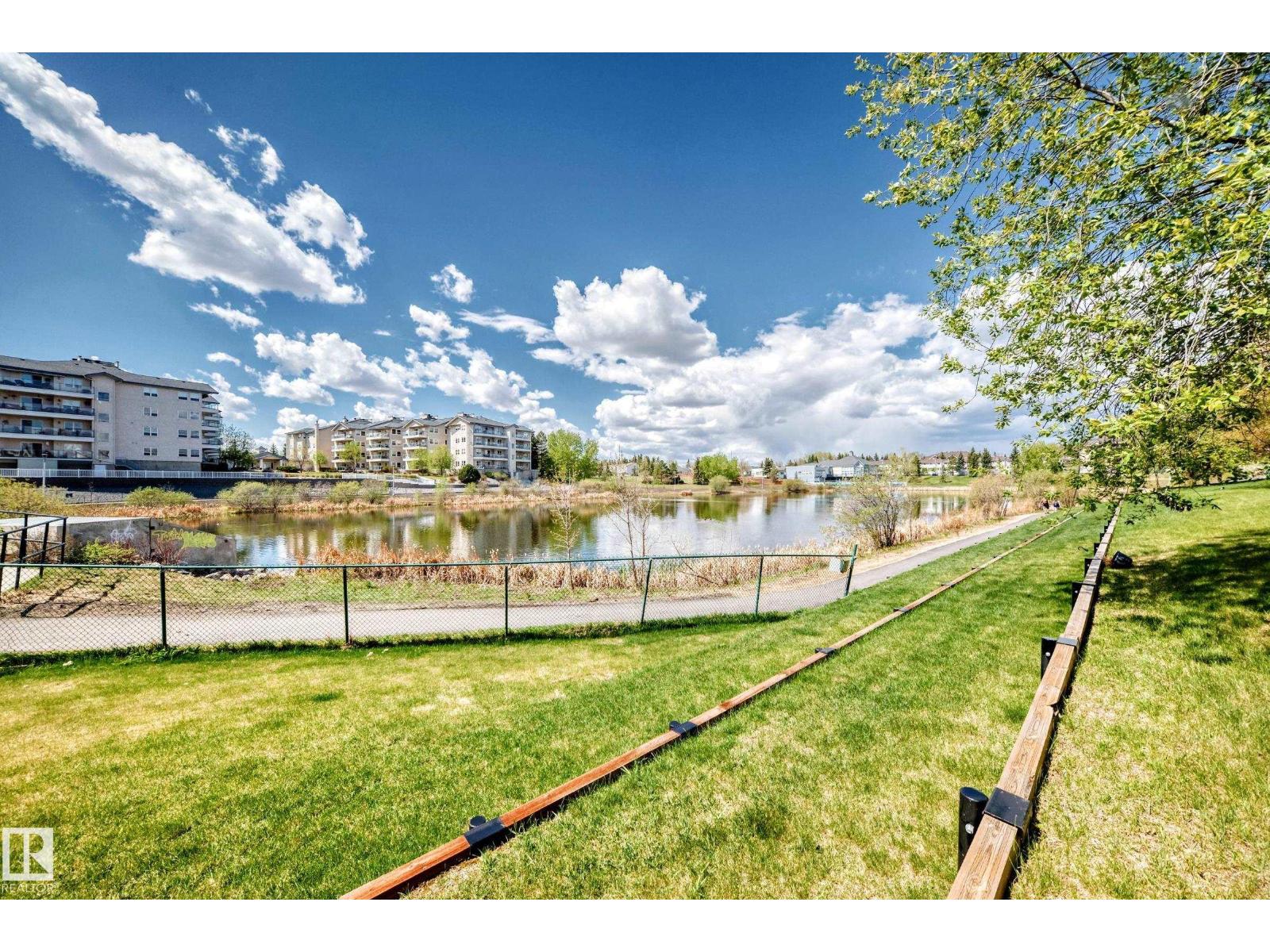 #28 9520 174 ST NW - 44