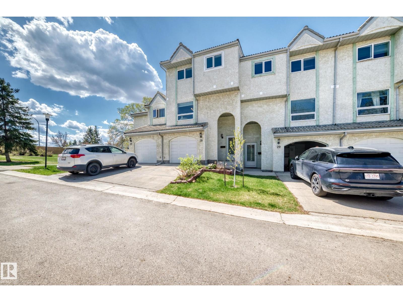 #28 9520 174 ST NW - 47