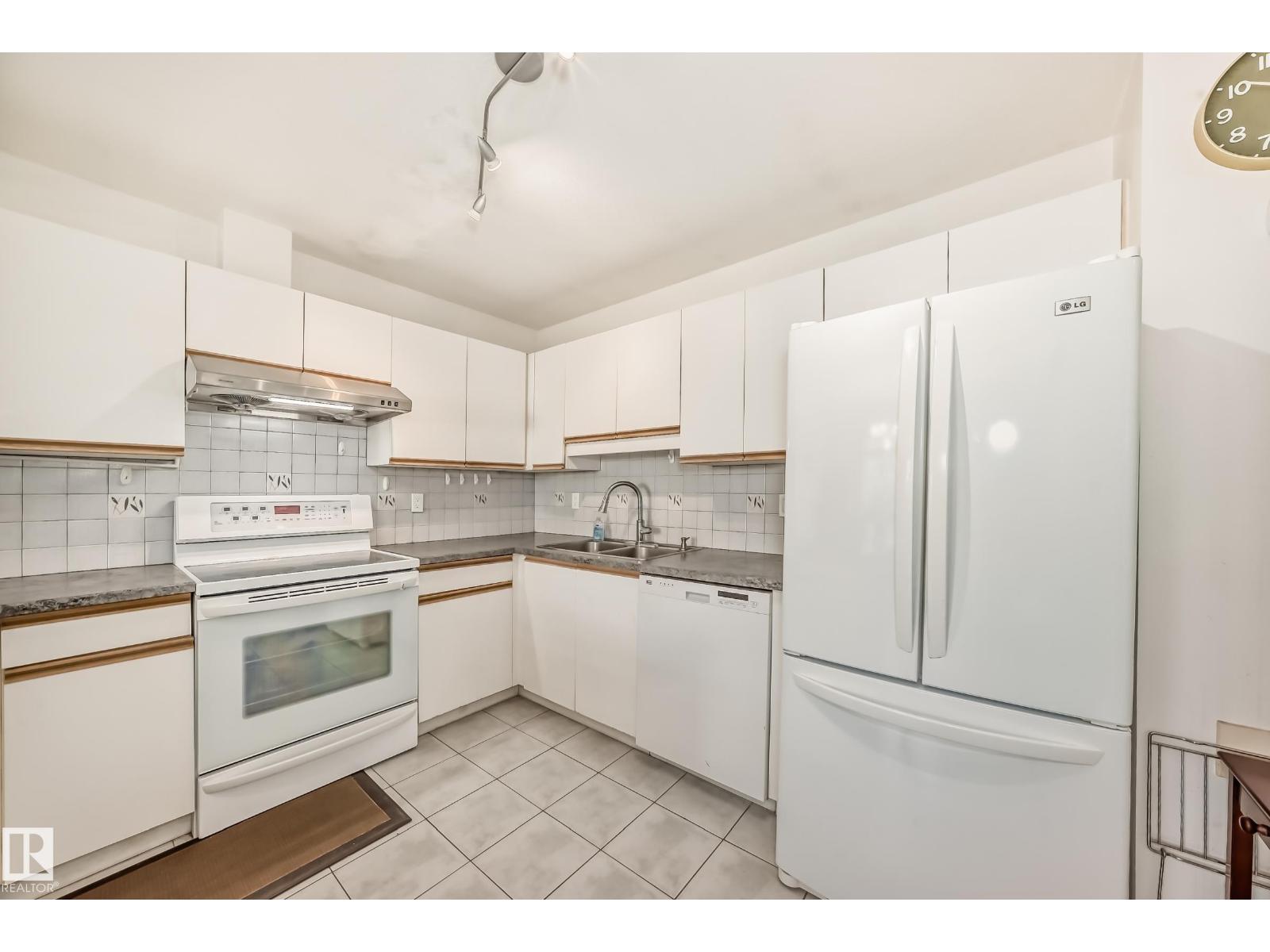 #28 9520 174 ST NW - 5