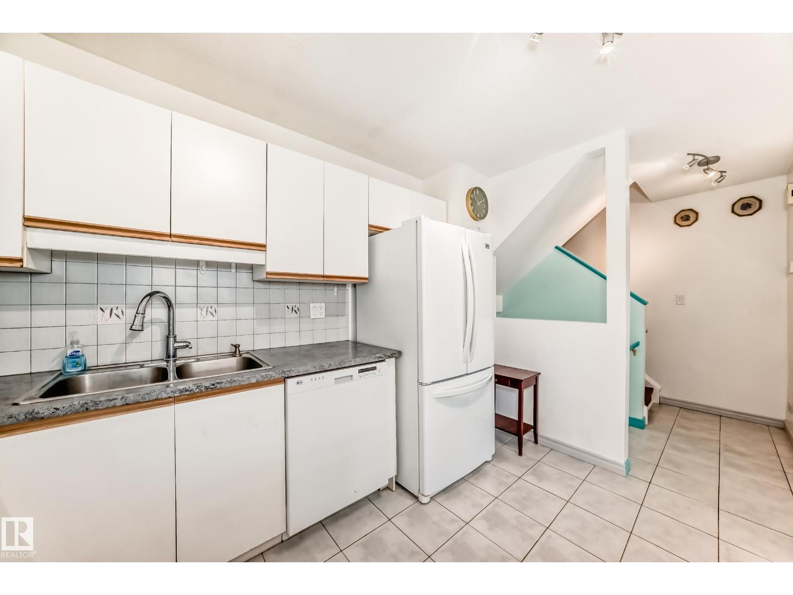 #28 9520 174 ST NW - 7