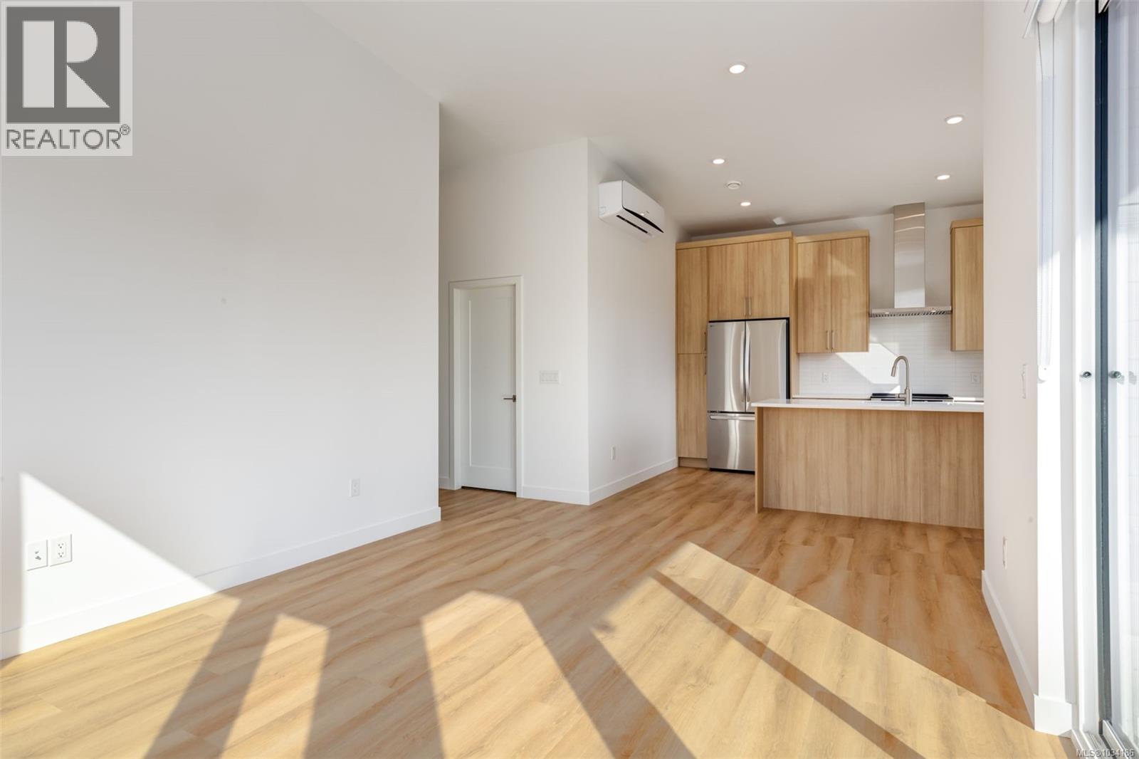 #201 7181 Lantzville Rd - 11