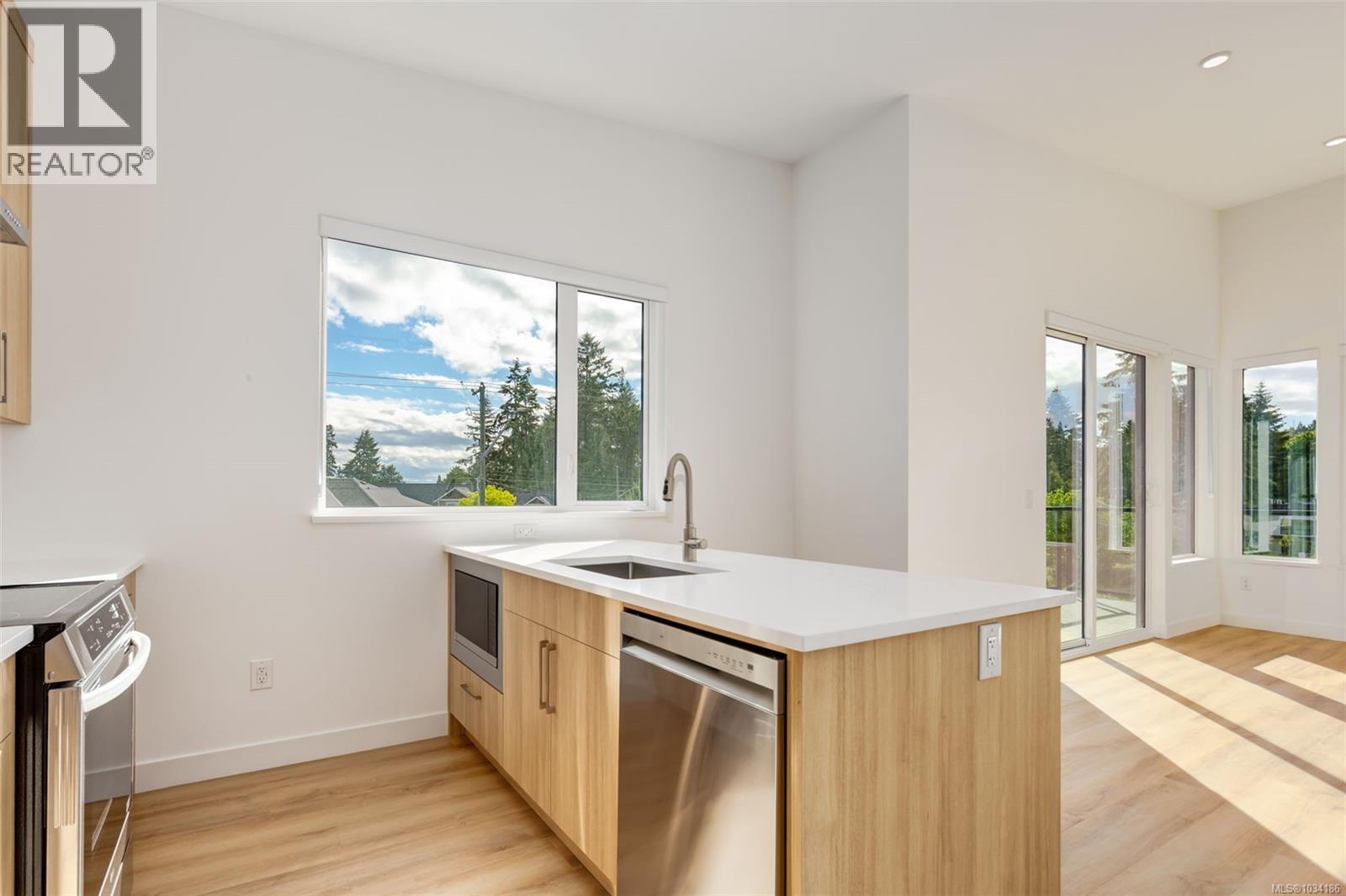 #201 7181 Lantzville Rd - 4