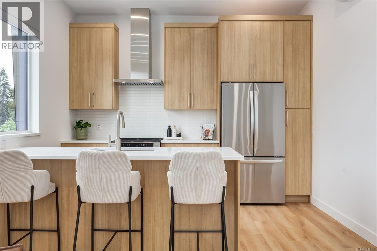 #202 7181 Lantzville Rd - Image 2