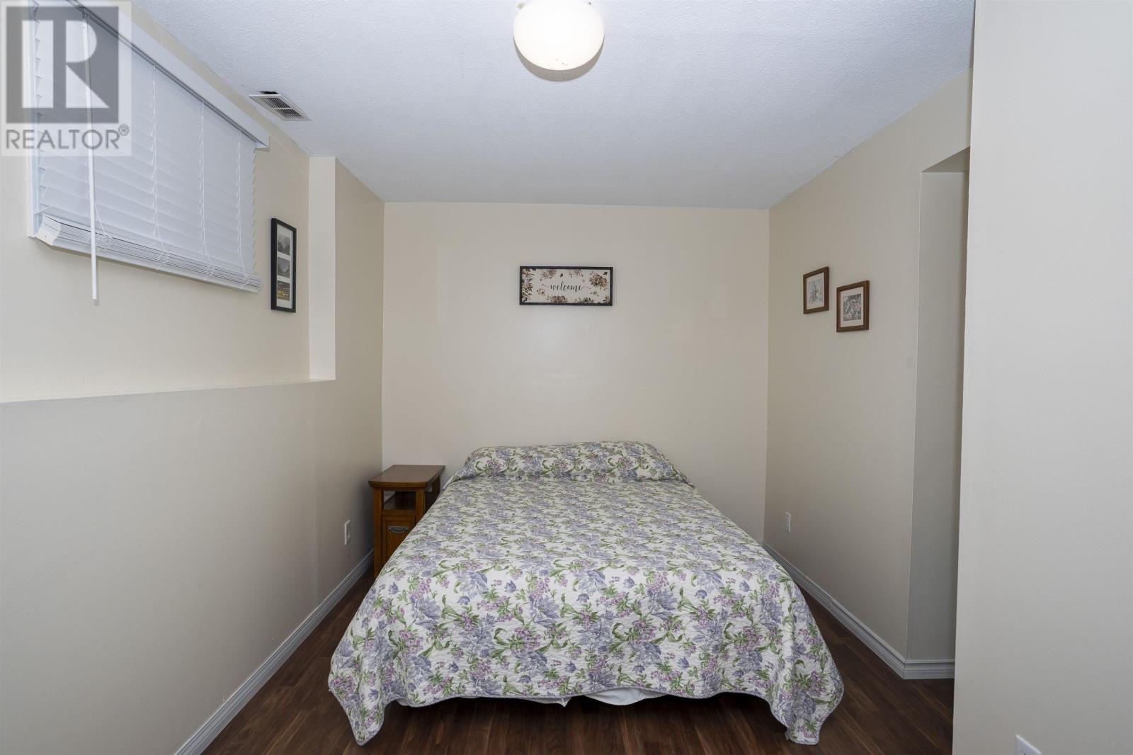90 Logan AVE, Thunder Bay, Ontario, P7A6P9 — Photo 32