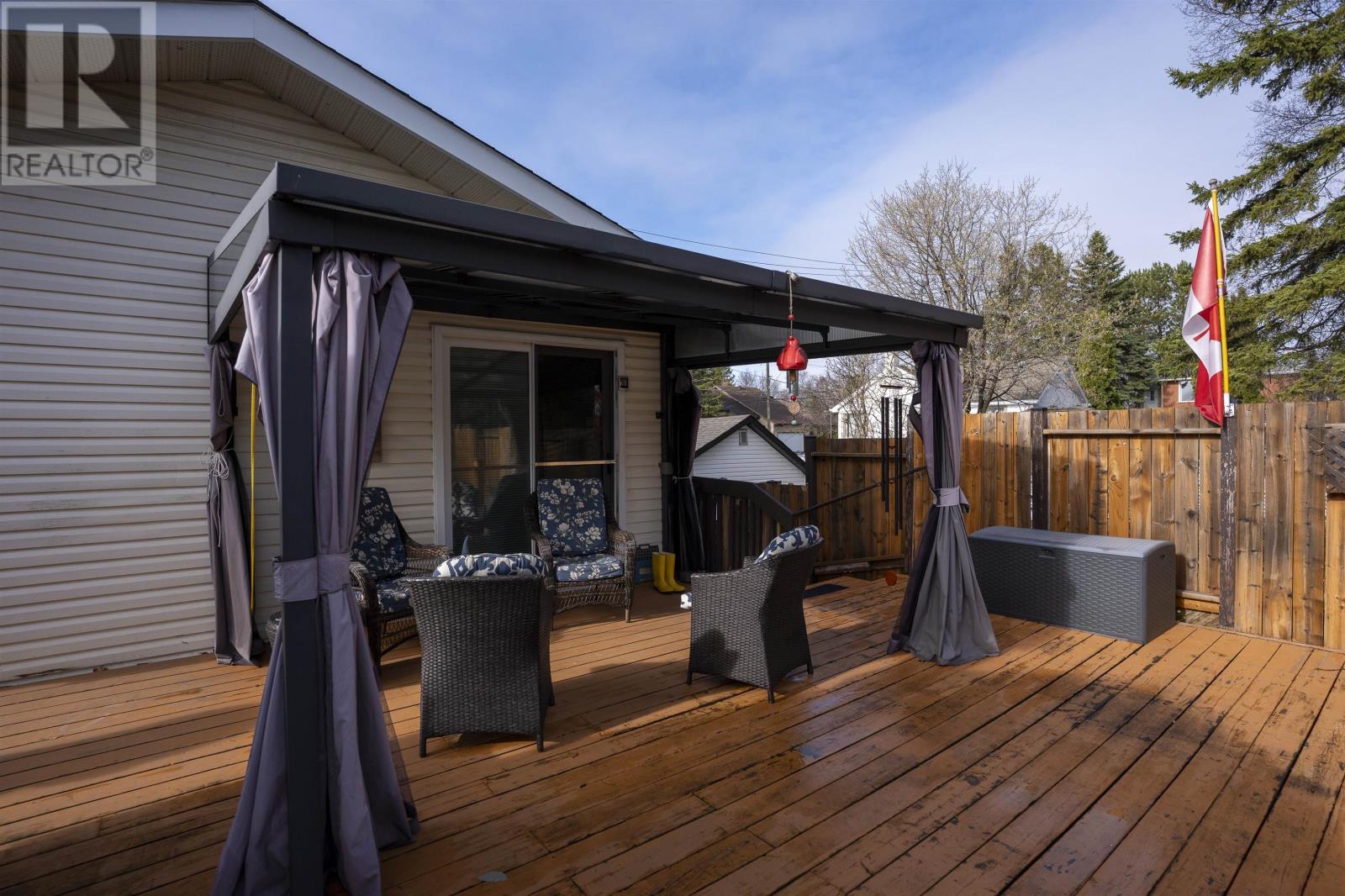 90 Logan AVE, Thunder Bay, Ontario, P7A6P9 — Photo 11