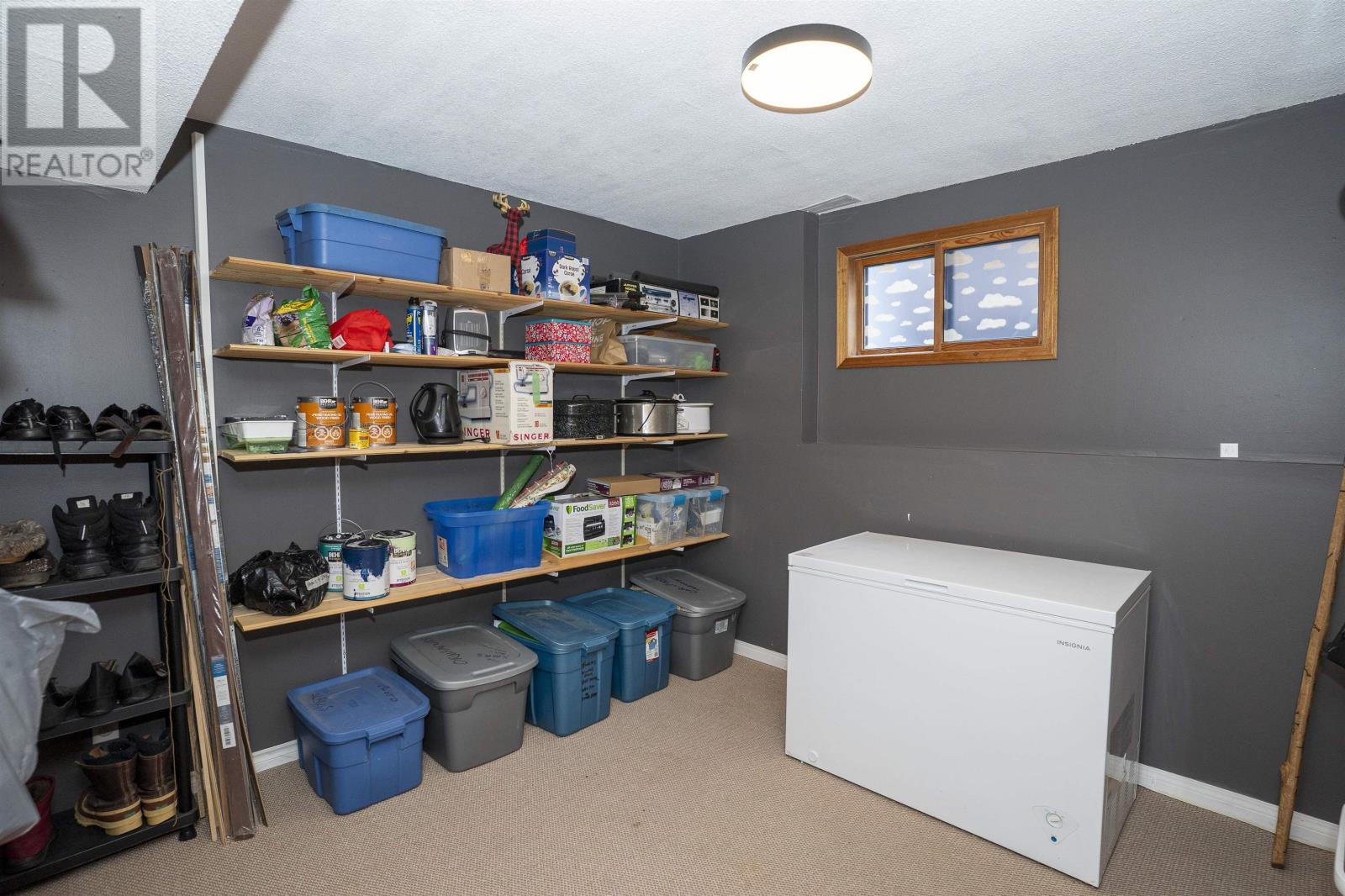 90 Logan AVE, Thunder Bay, Ontario, P7A6P9 — Photo 9