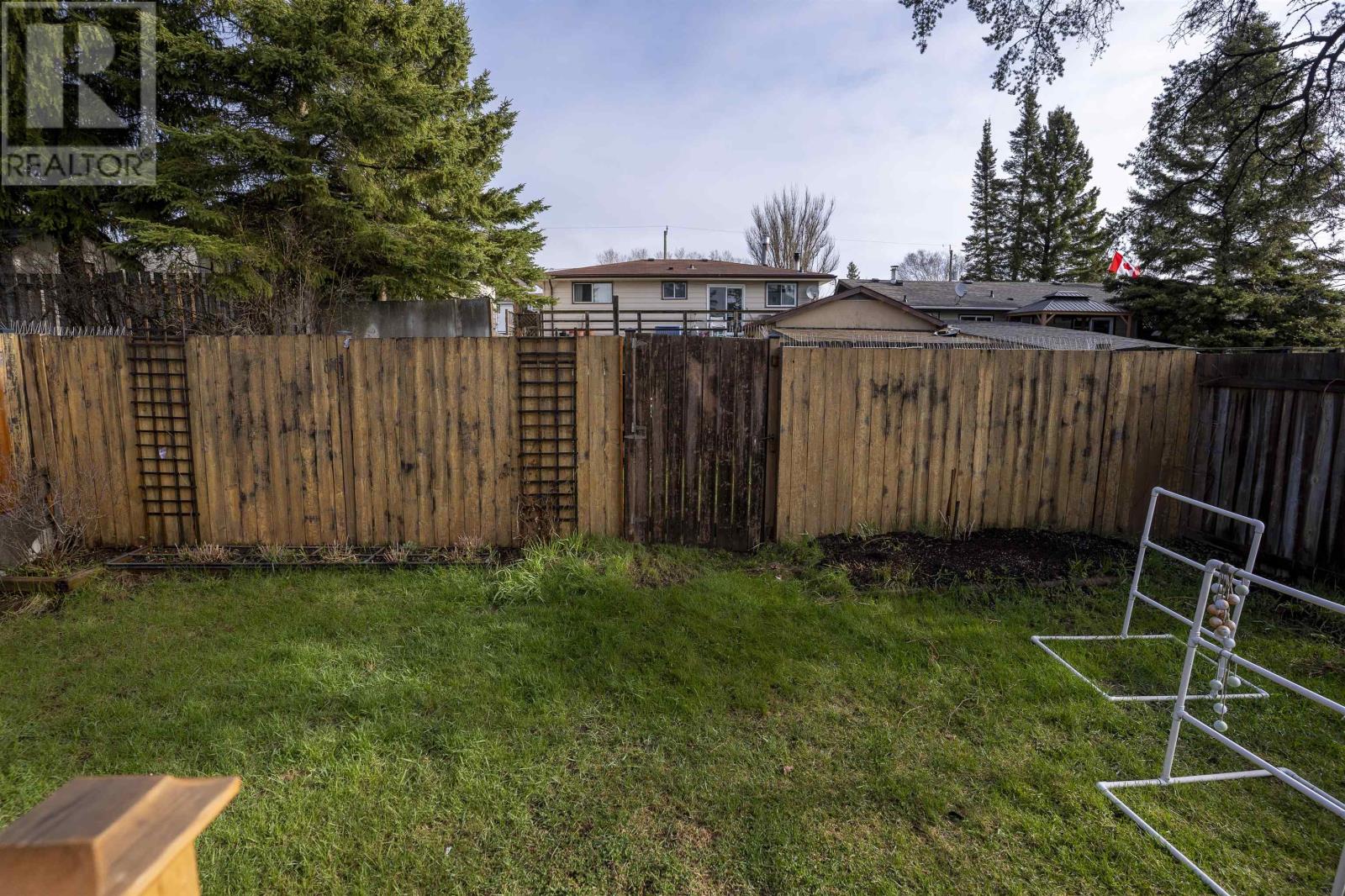90 Logan AVE, Thunder Bay, Ontario, P7A6P9 — Photo 34