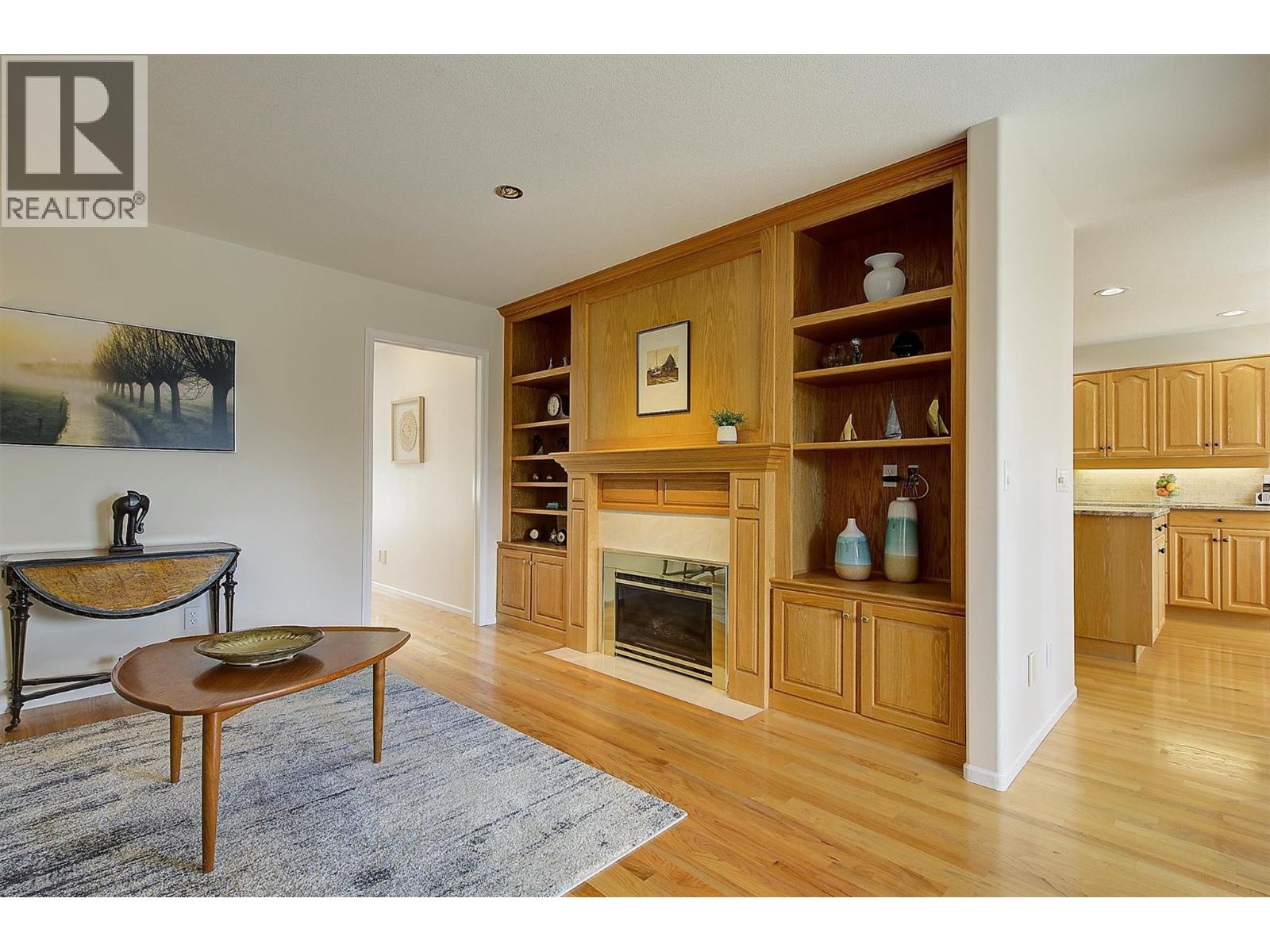 301 595 Yates Road, Kelowna