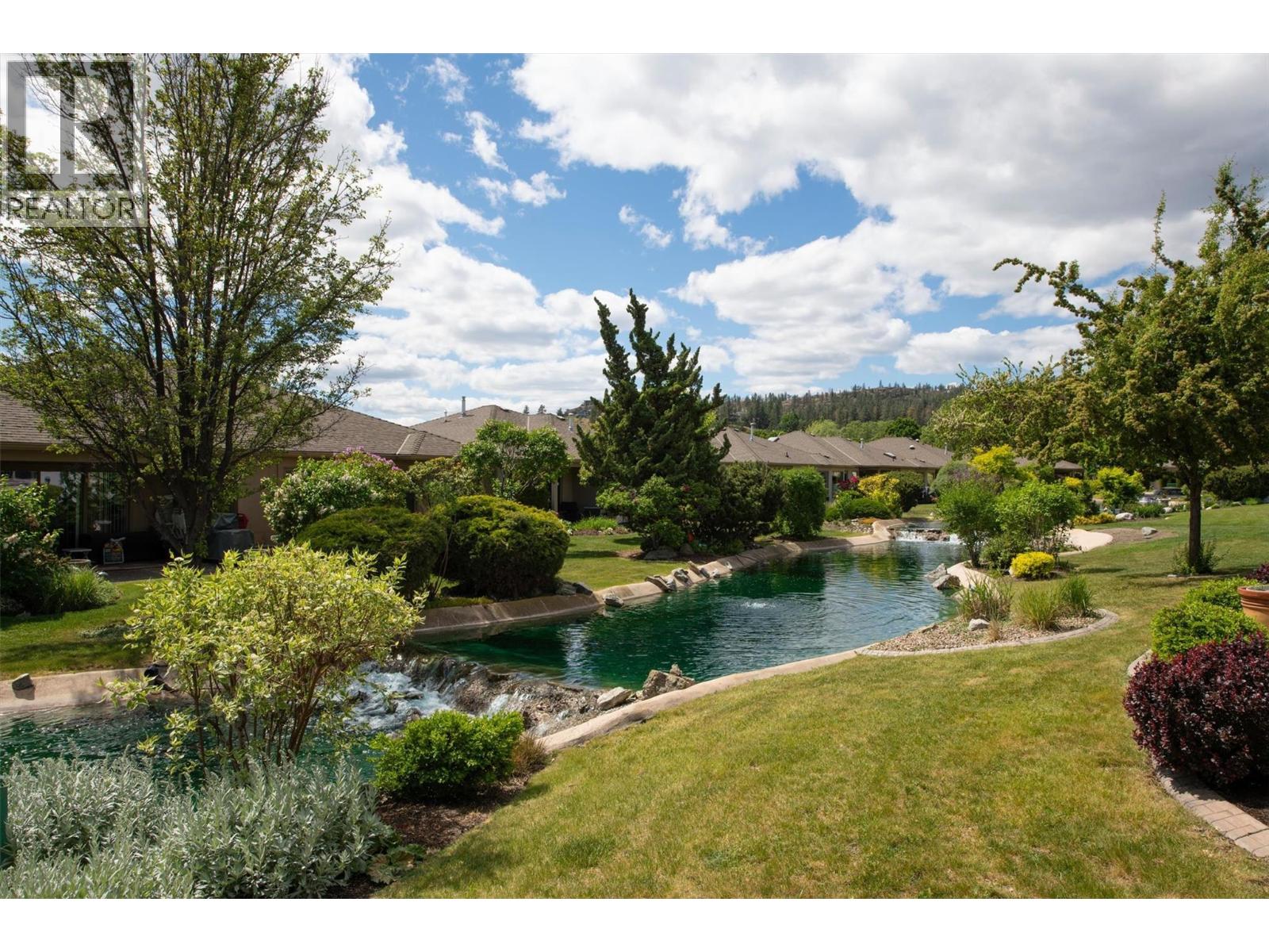 301 595 Yates Road, Kelowna