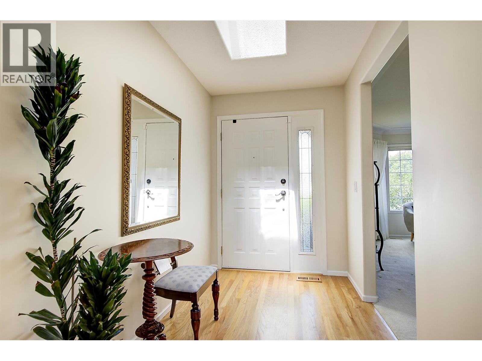 301 595 Yates Road, Kelowna