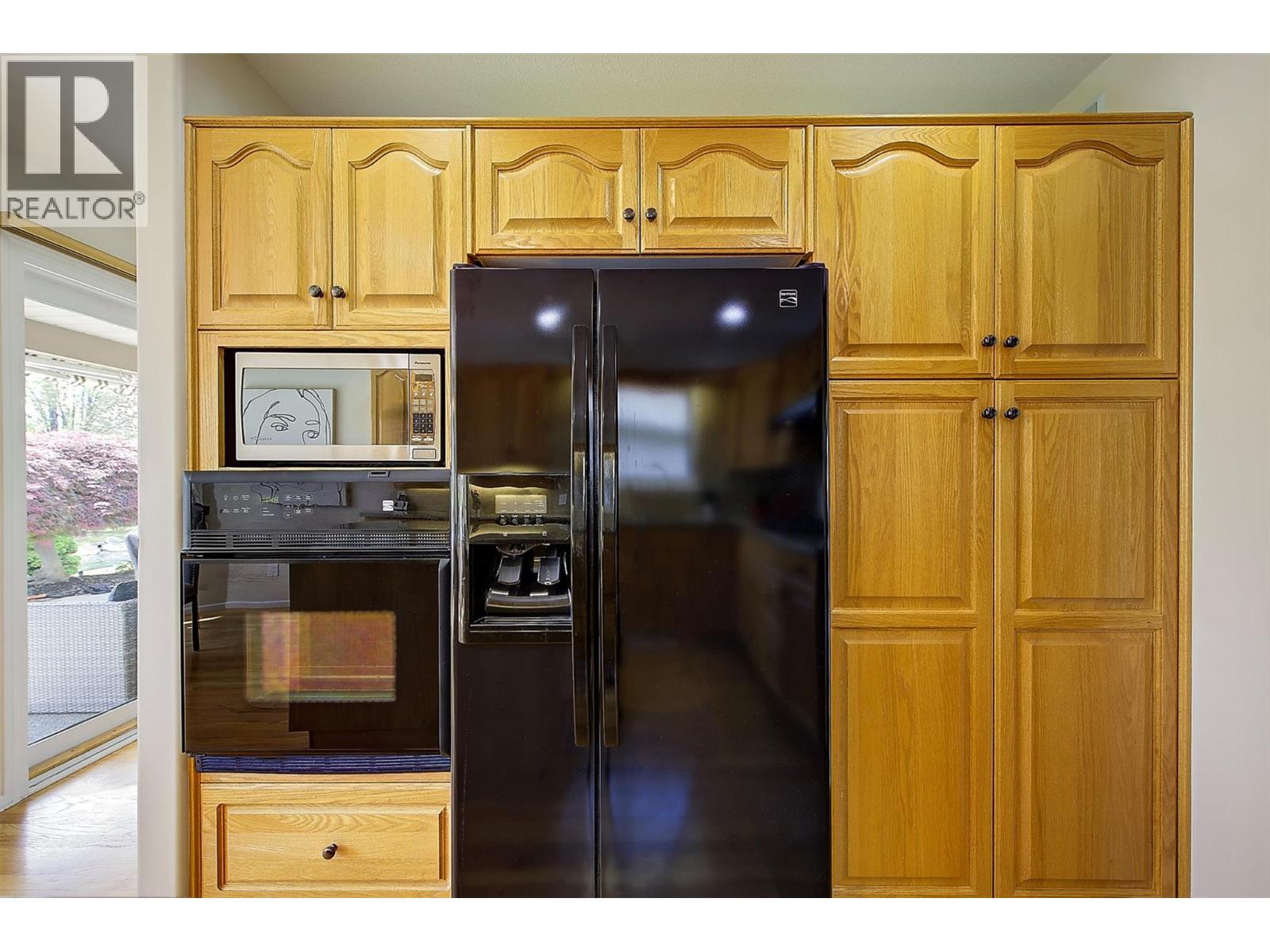 301 595 Yates Road, Kelowna