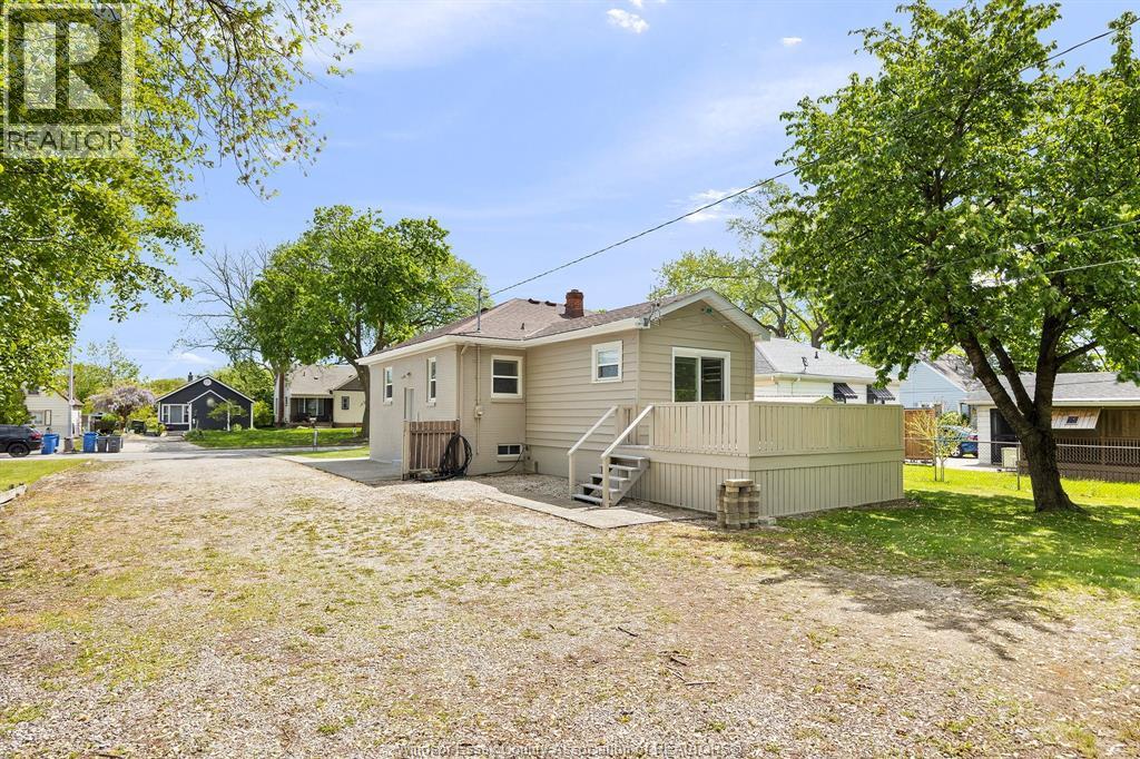 1073 JEFFERSON, Windsor, Ontario, N9S2R2 — Photo 13